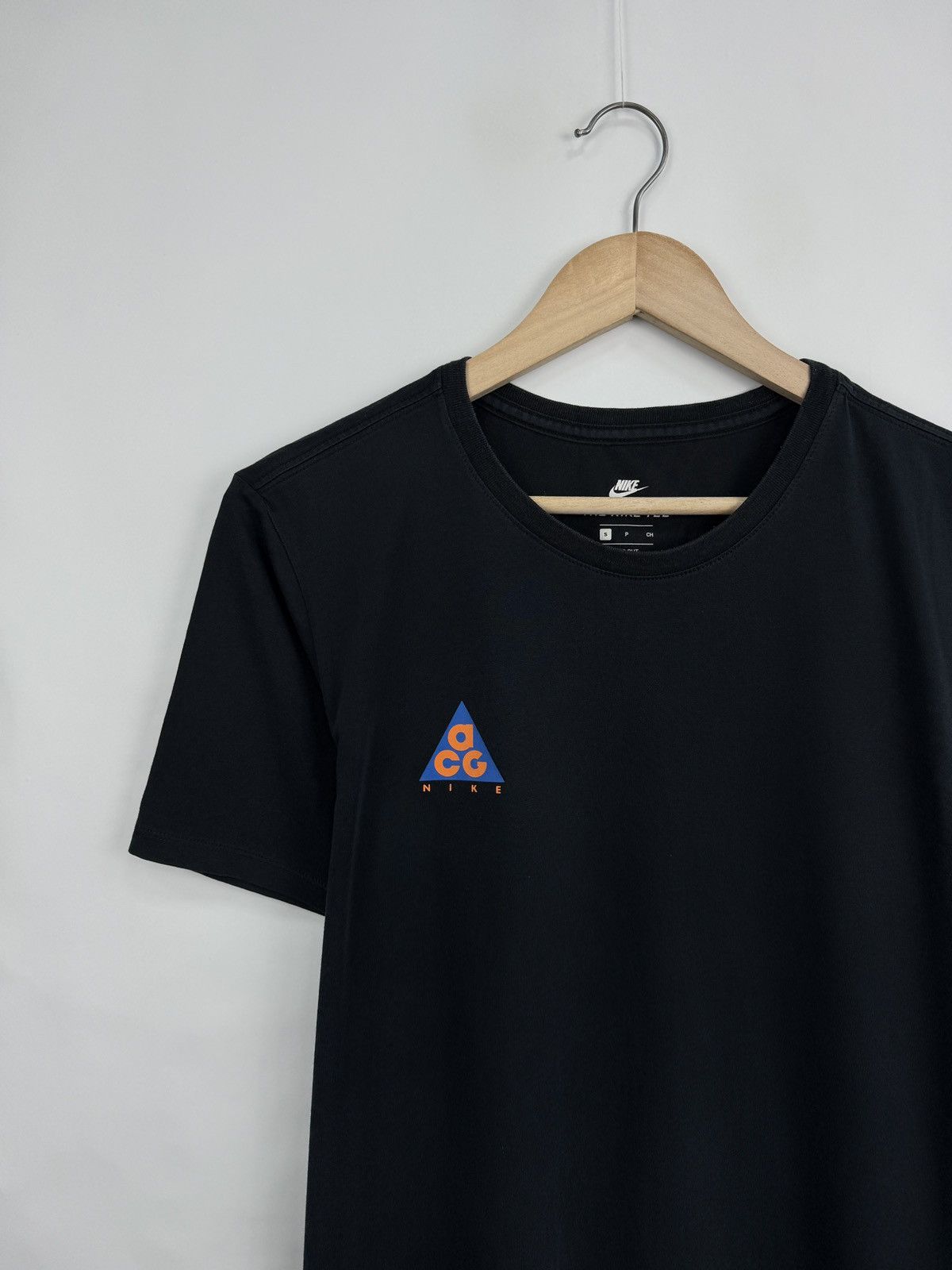 Nike ACG 🇺🇸 Y2K Nike ACG We Out There T-Shirt Rare Retro Hype Size US S / EU 44-46 / 1 - 7 Thumbnail
