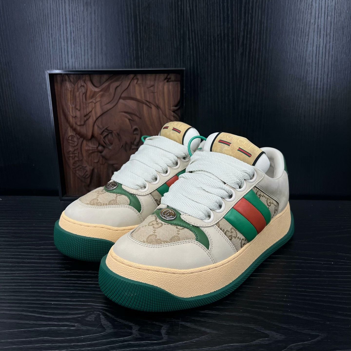 Gucci Gucci Green Lowtop Sneakers 38 Men Size US 6 / EU 39 - 1 Thumbnail