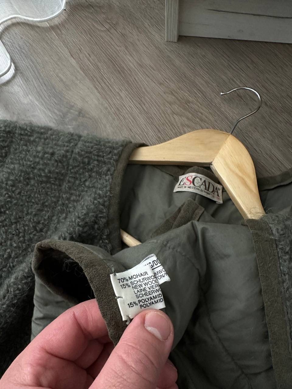 Escada × Vintage Vintage Escada Poncho Green Wool Mohair Big Logo Cardigan Size L / US 10 / IT 46 - 6 Thumbnail
