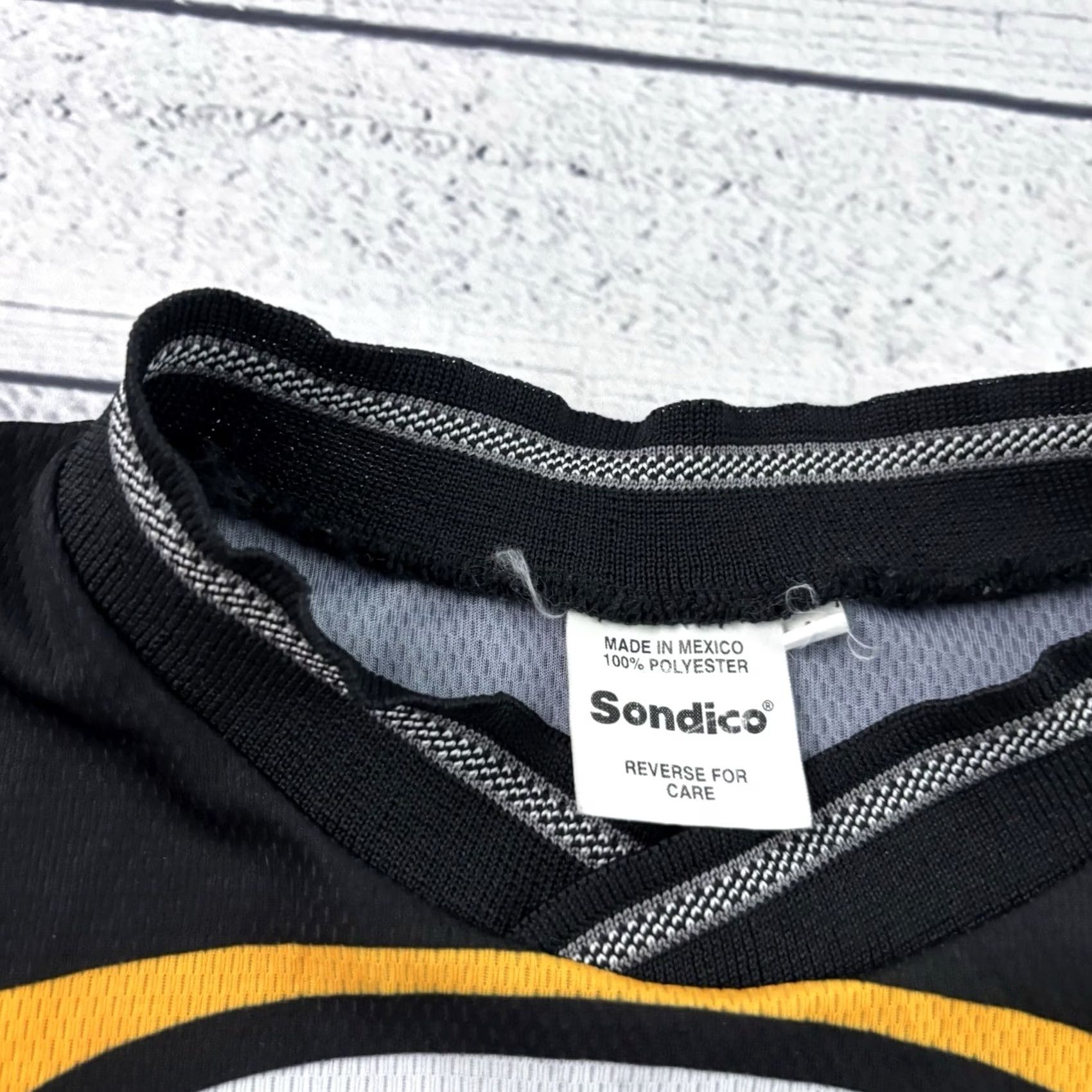 Vintage Vintage Sondico Long Sleeve Soccer Goalie Jersey Mens L Black Yellow Size US L / EU 52-54 / 3 - 2 Thumbnail