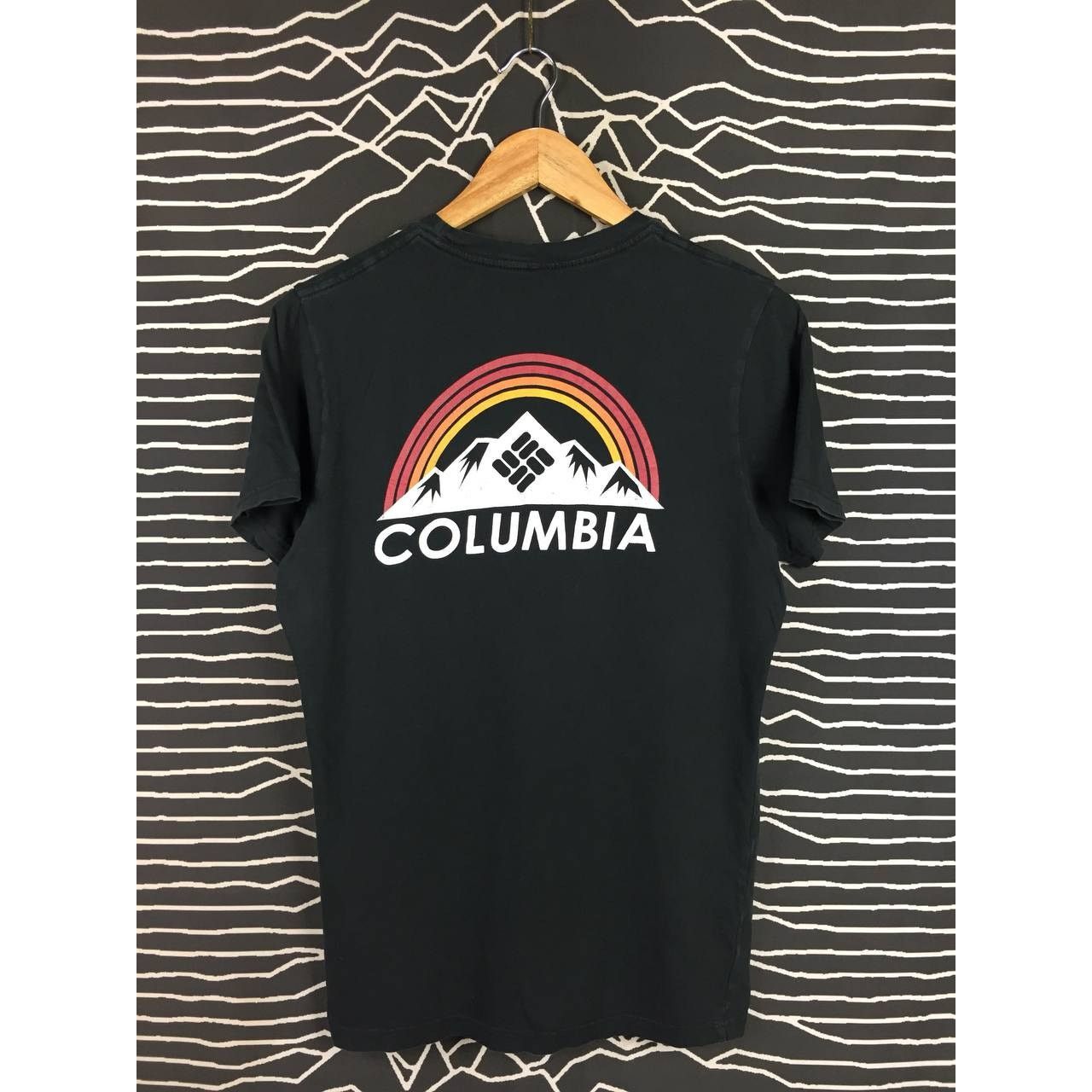Columbia Columbia Sportswear Company Mountain Graphic Tee Size US S / EU 44-46 / 1 - 1 Thumbnail