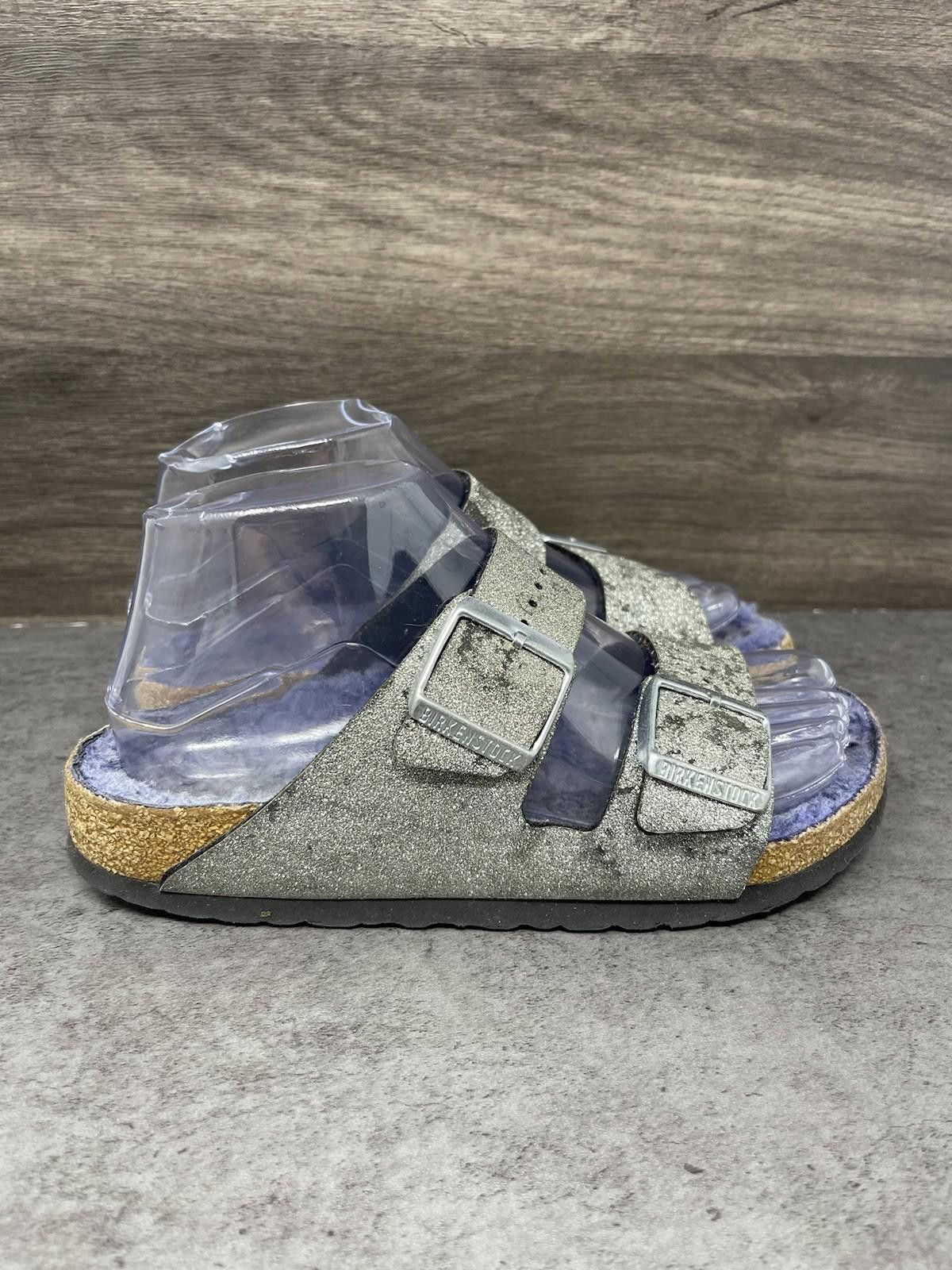 Birkenstock Birkenstock Arizona Sandals Womens Size 6 (37) Glitter Silve Size US 6 / IT 36 - 5 Thumbnail