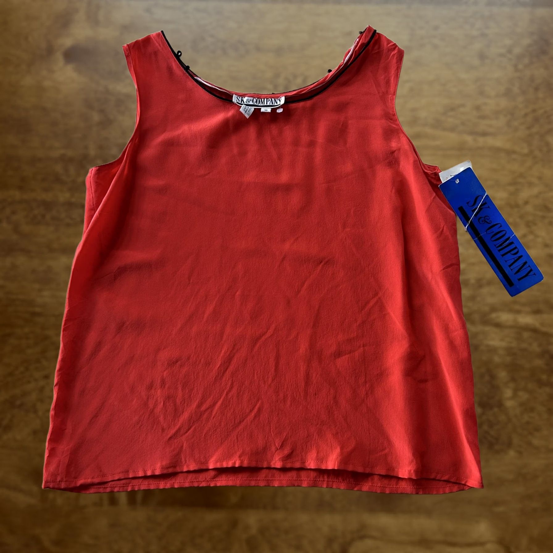 Vintage VINTAGE SK & COMPANY Top Womens 10 Red Tank Silk Scoop Neck Sleeveless Basic Size L / US 10 / IT 46 - 1 Thumbnail