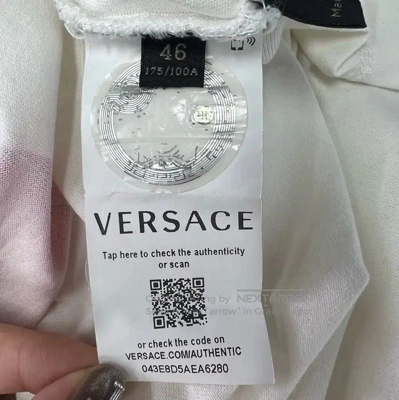 Versace Versace Women's White Cotton T-Shirt . Size XXS / US 00 / IT 34 - 5 Thumbnail