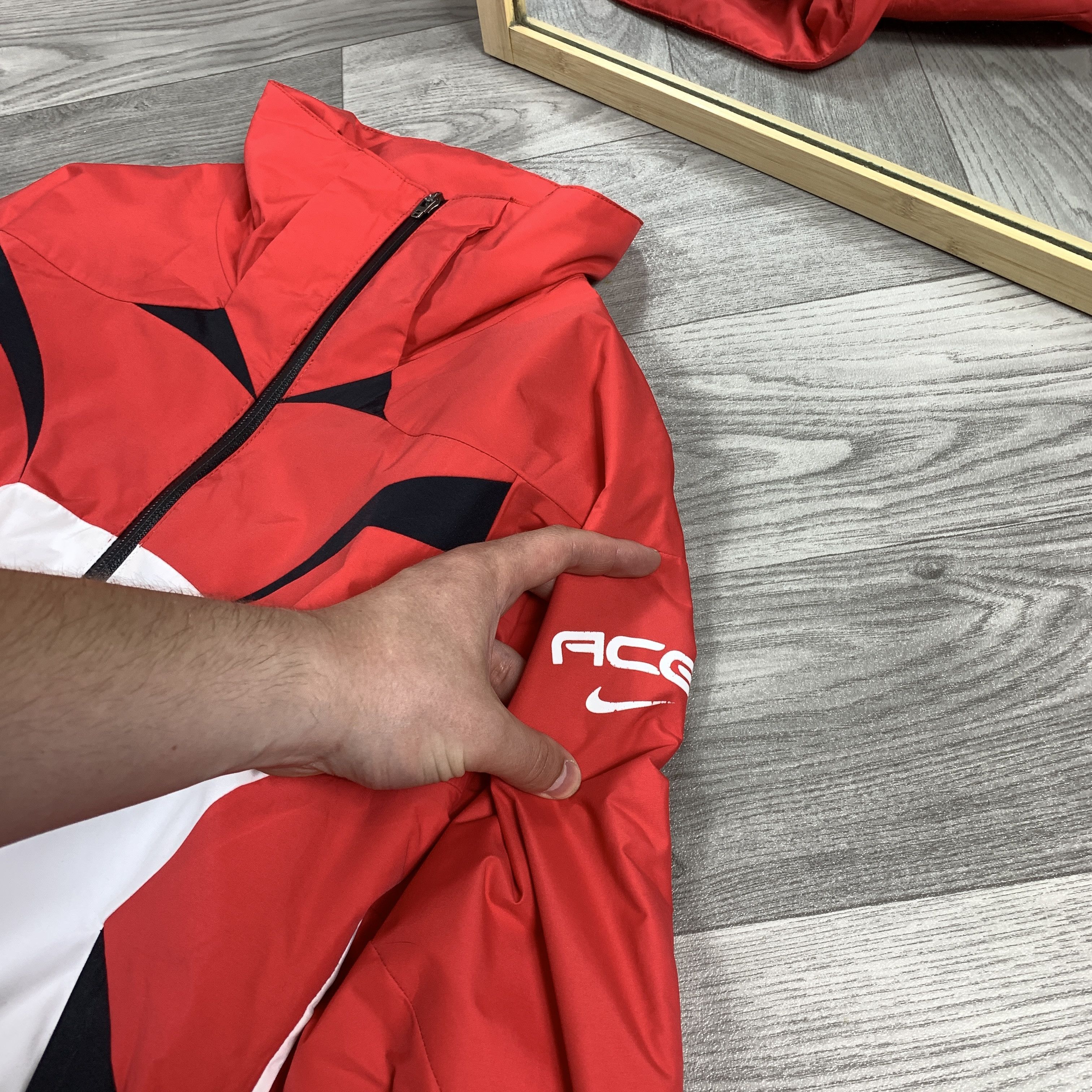 Nike ACG Vintage Nike ACG 90s Gorpcore Red Women's Ski Jacket Size S / US 4 / IT 40 - 8 Thumbnail