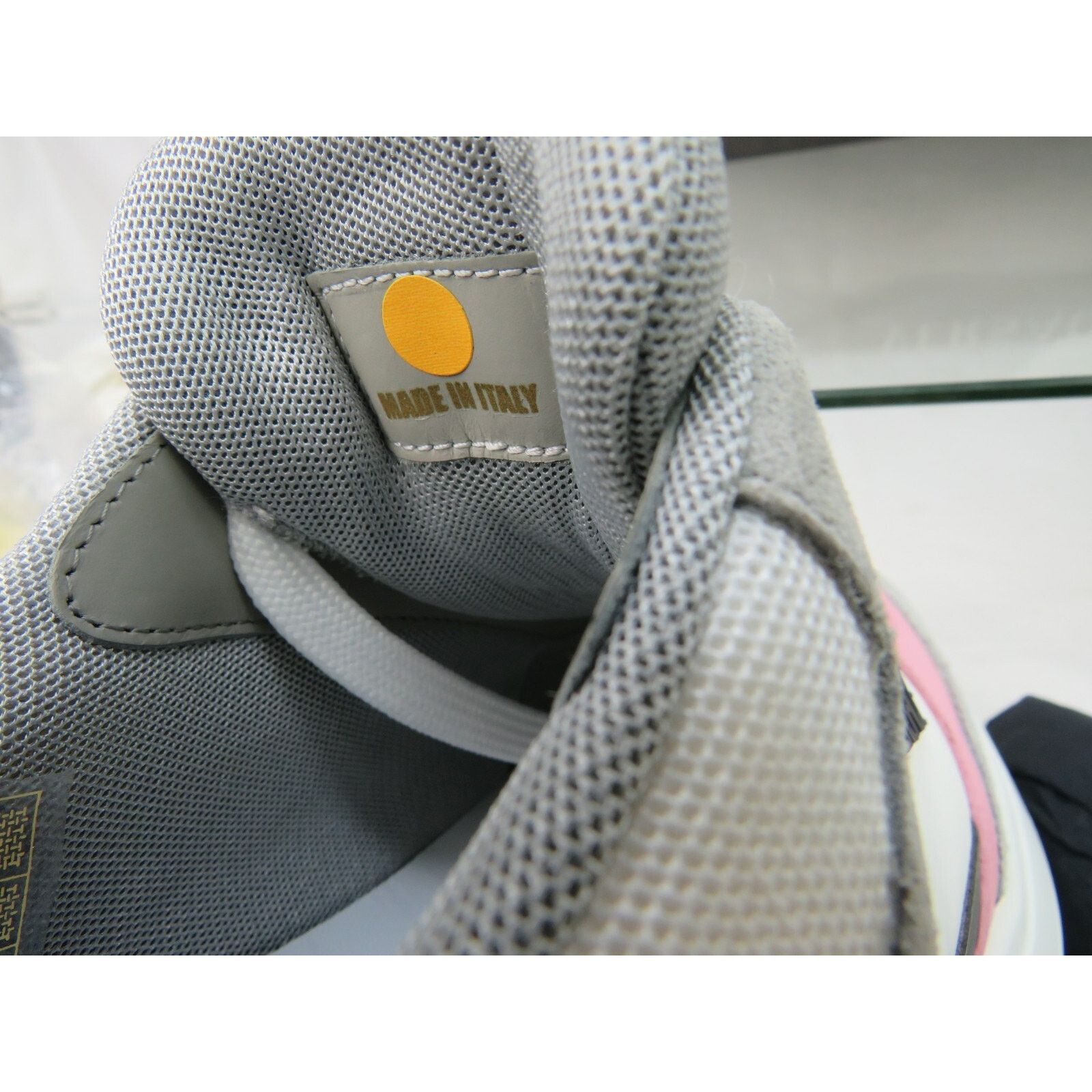 Versace VERSACE PINK WHITE LEATHER MEDUSA HEAD PLATFORM SNEAKERS 38 Size US 8 / IT 38 - 6 Thumbnail