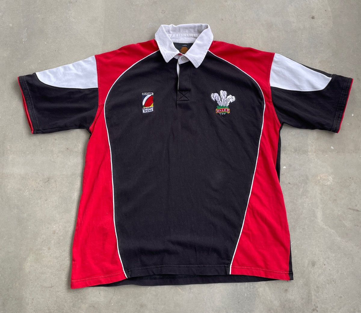 Other LUCY BRAND RUGBY SPORT WALES POLO TEE Size US XXL / EU 58 / 5 - 1 Thumbnail