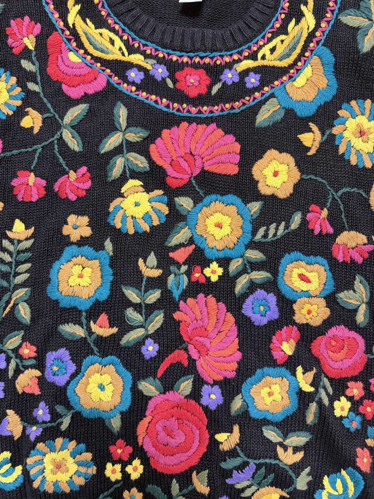 Other Vintage 90s Essence Black Knit Floral Embroidered Sweater Size S / US 4 / IT 40 - 4 Thumbnail