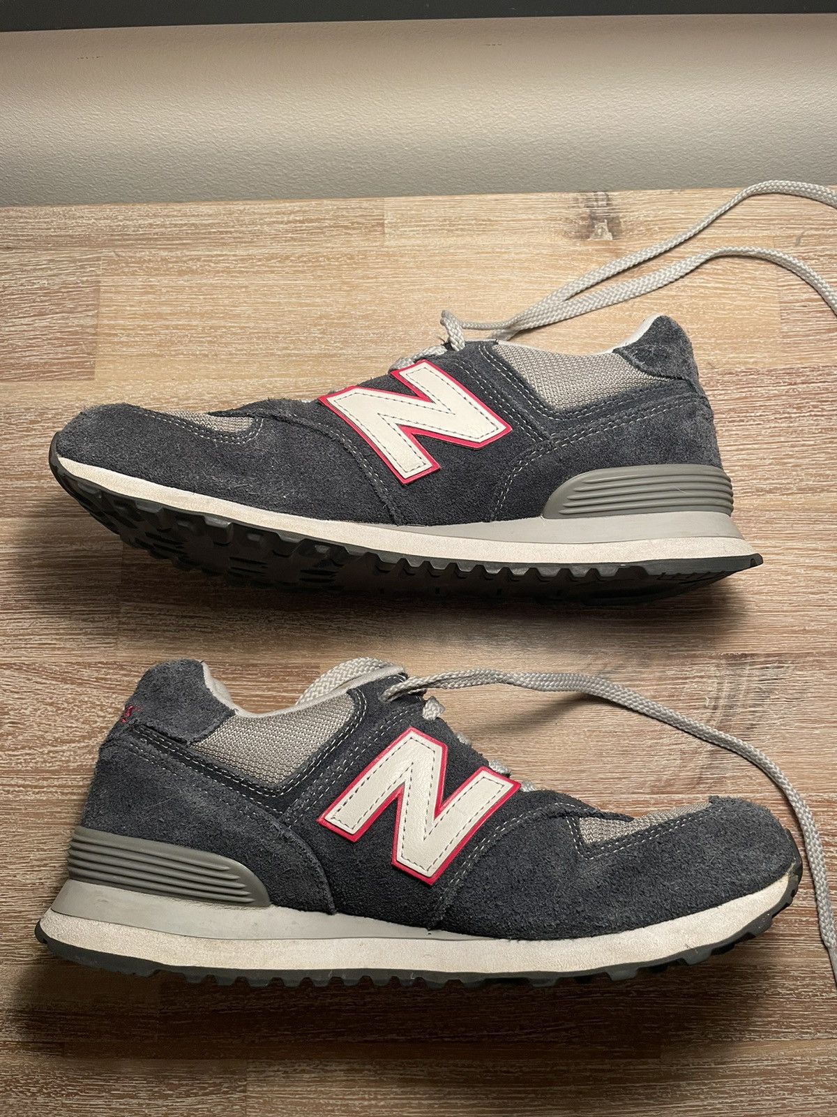 New Balance New Balance Classic 574 Sneaker Size US 9.5 / EU 42-43 - 2 Thumbnail