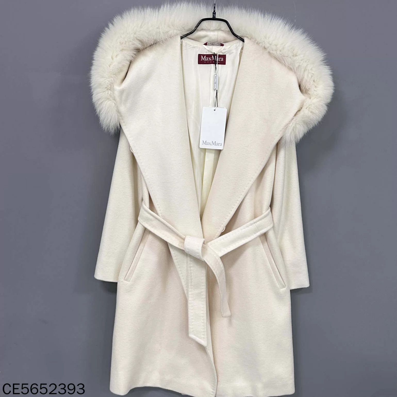 Max Mara MaxMara Cream Mango Fur Collar Coat (38) Size S / US 4 / IT 40 - 1 Thumbnail