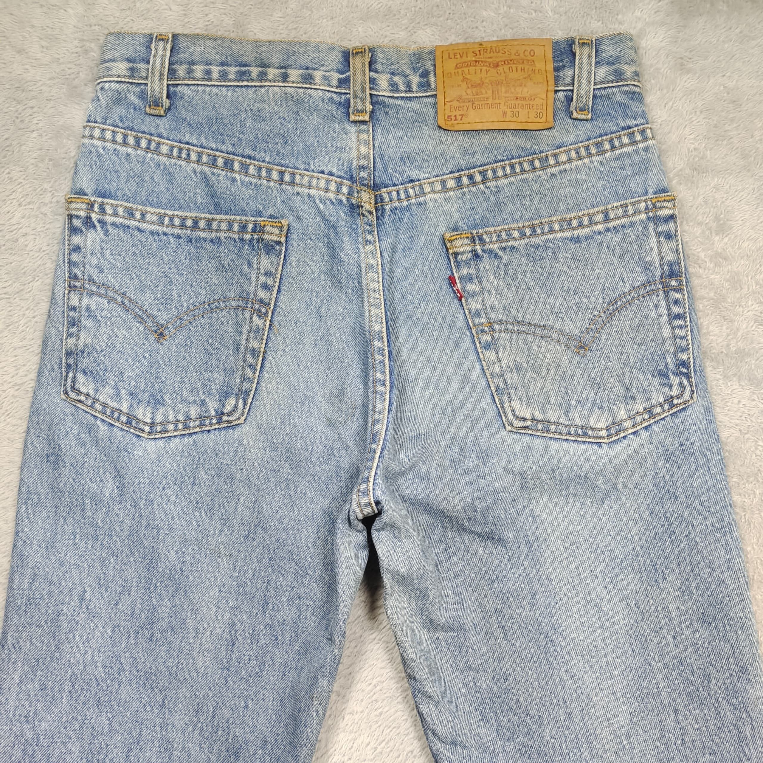 Levi's Vintage Levi’s 517 Bootcut, Y2K Jeans Light Wash Whiskering Size US 30 / EU 46 - 9 Thumbnail