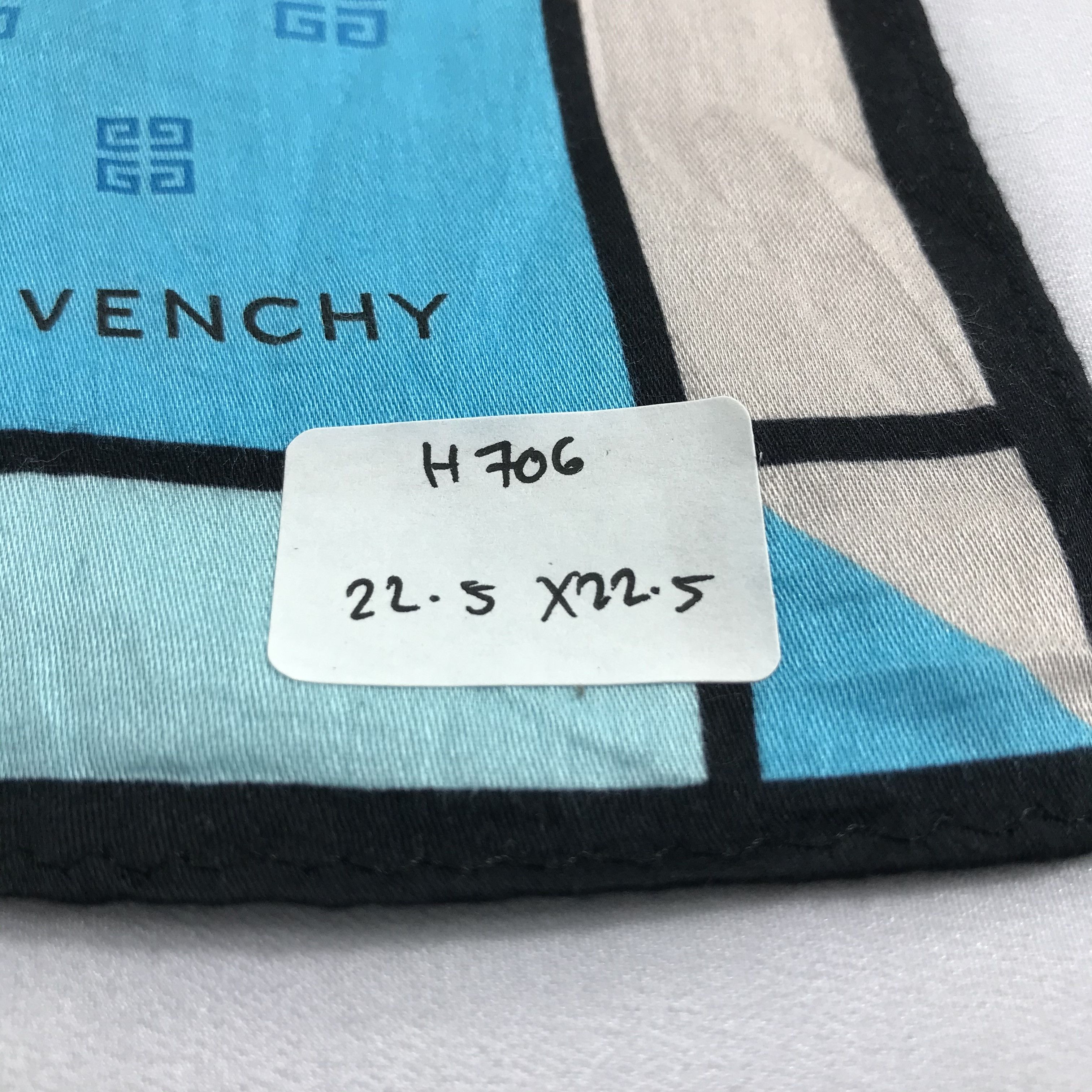 Givenchy VINTAGE Givenchy Handkerchief Bandana Neckerchief H706 Size ONE SIZE - 7 Thumbnail