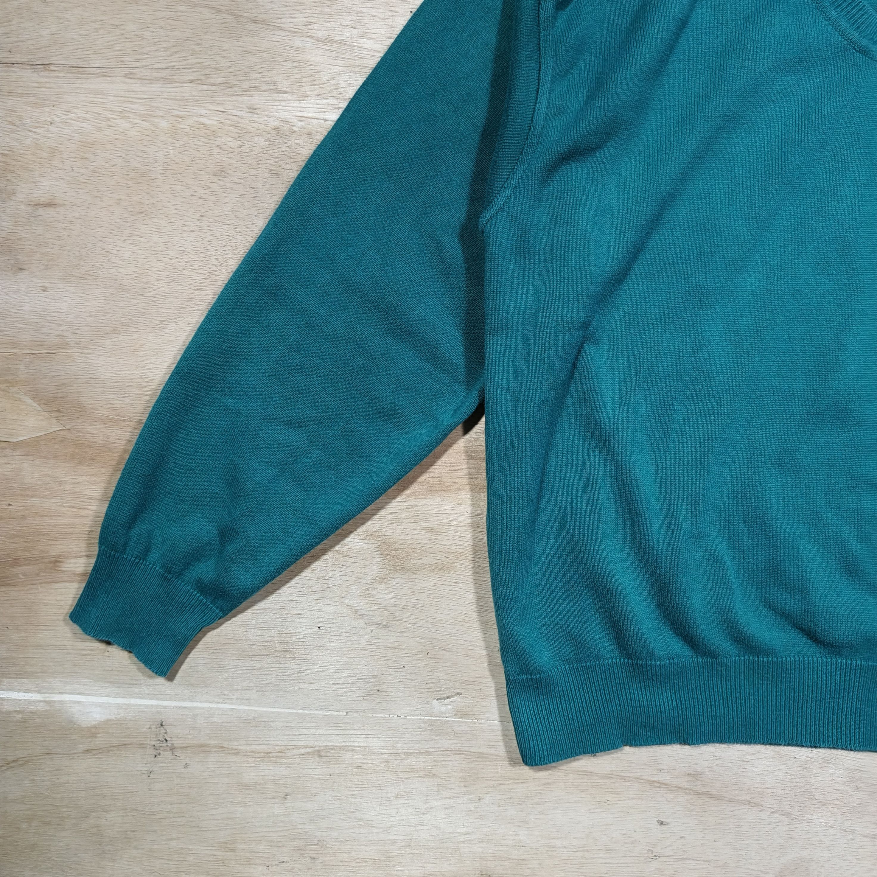 Burberry Burberry Crest Logo V-neck Sweater Size US L / EU 52-54 / 3 - 3 Thumbnail
