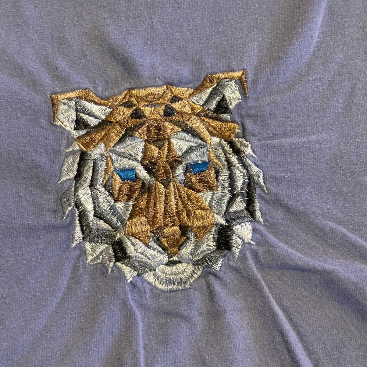 Fruit Of The Loom Lion Shirt Men 2XL Purple Workout Streetwear Crew Neck Tee Size US XXL / EU 58 / 5 - 4 Thumbnail