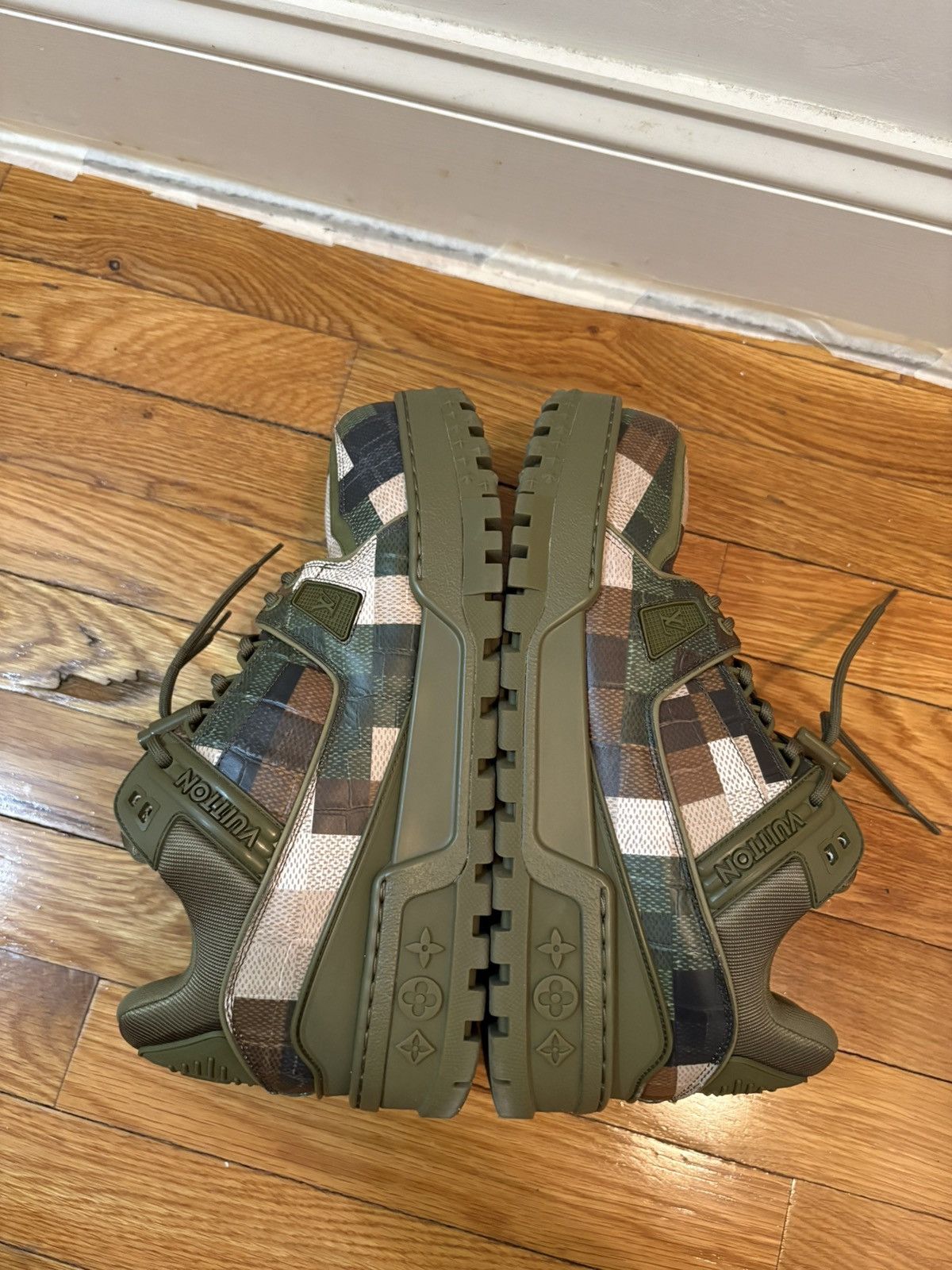 Louis Vuitton LV Maxi Trainer Size US 9 / EU 42 - 7 Thumbnail