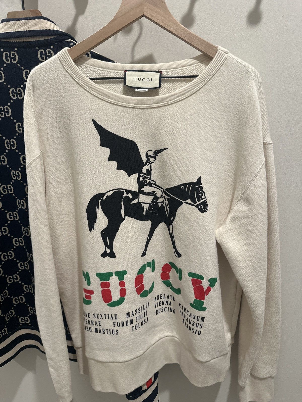 Gucci Gucci “GUCCY” sweatshirt Size US L / EU 52-54 / 3 - 5 Thumbnail