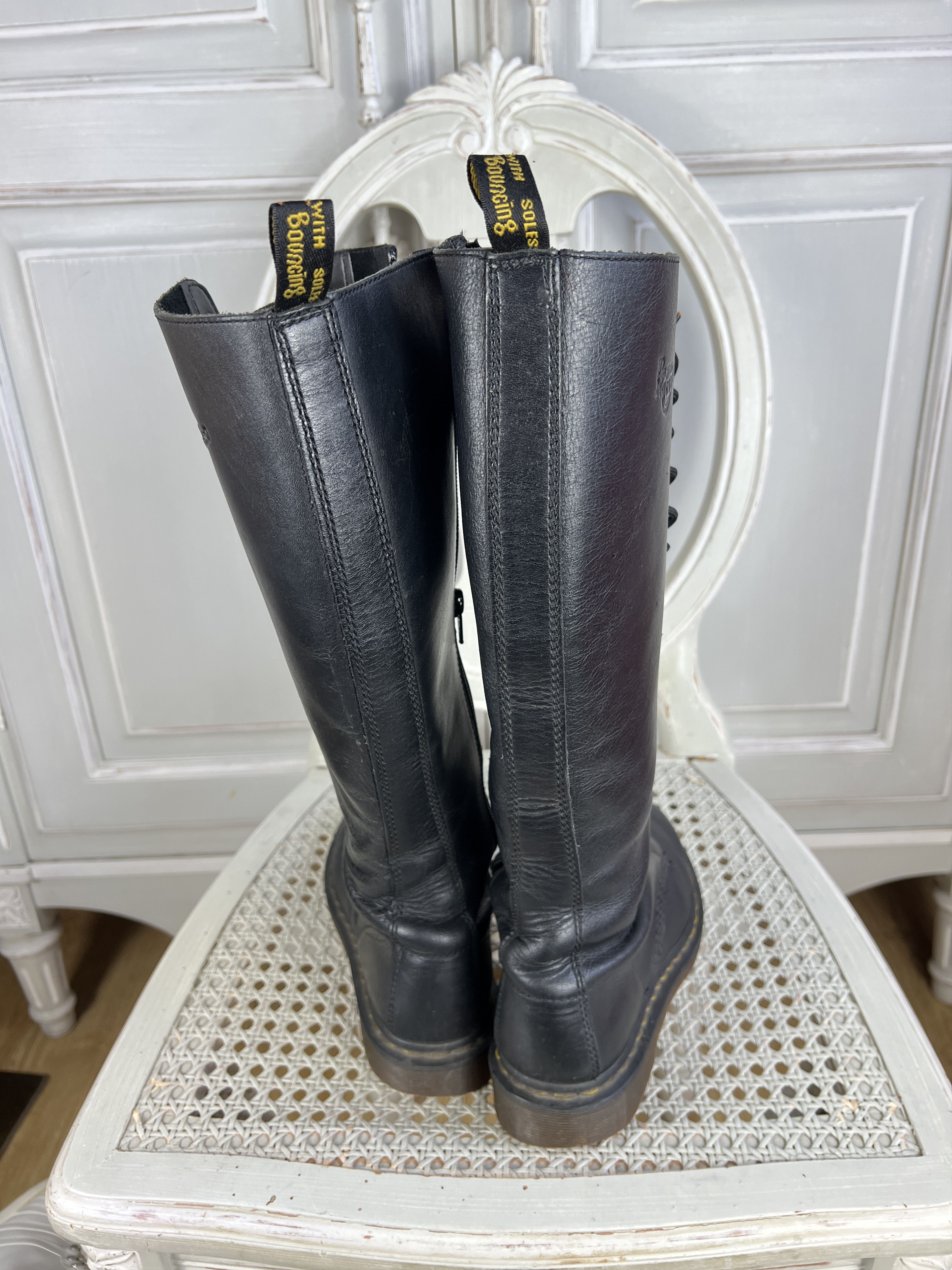 Dr. Martens DR.MARTENS LEATHER HIGH BOOTS Size US 6 / IT 36 - 4 Thumbnail