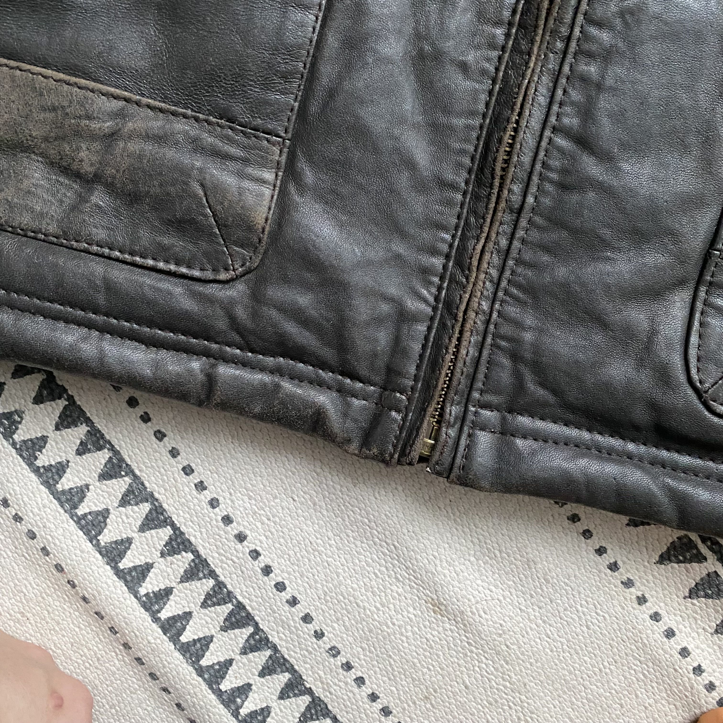 Genuine Leather Vintage 00s Real leather puffer vest jacket diesel style Size US M / EU 48-50 / 2 - 6 Thumbnail