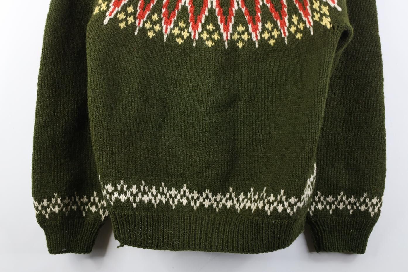 Vintage Vintage 50s Cowichan Wool Hand Knit Fair Isle Sweater Size US M / EU 48-50 / 2 - 3 Thumbnail