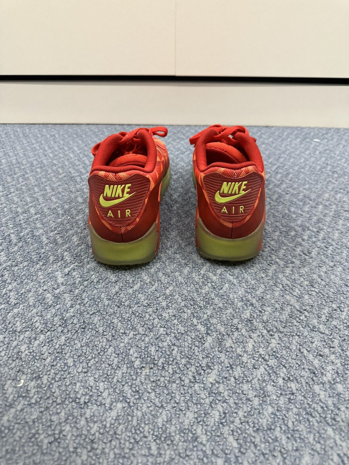 Nike NIKE AIR MAX 90 Size US 10.5 / EU 43-44 - 3 Thumbnail