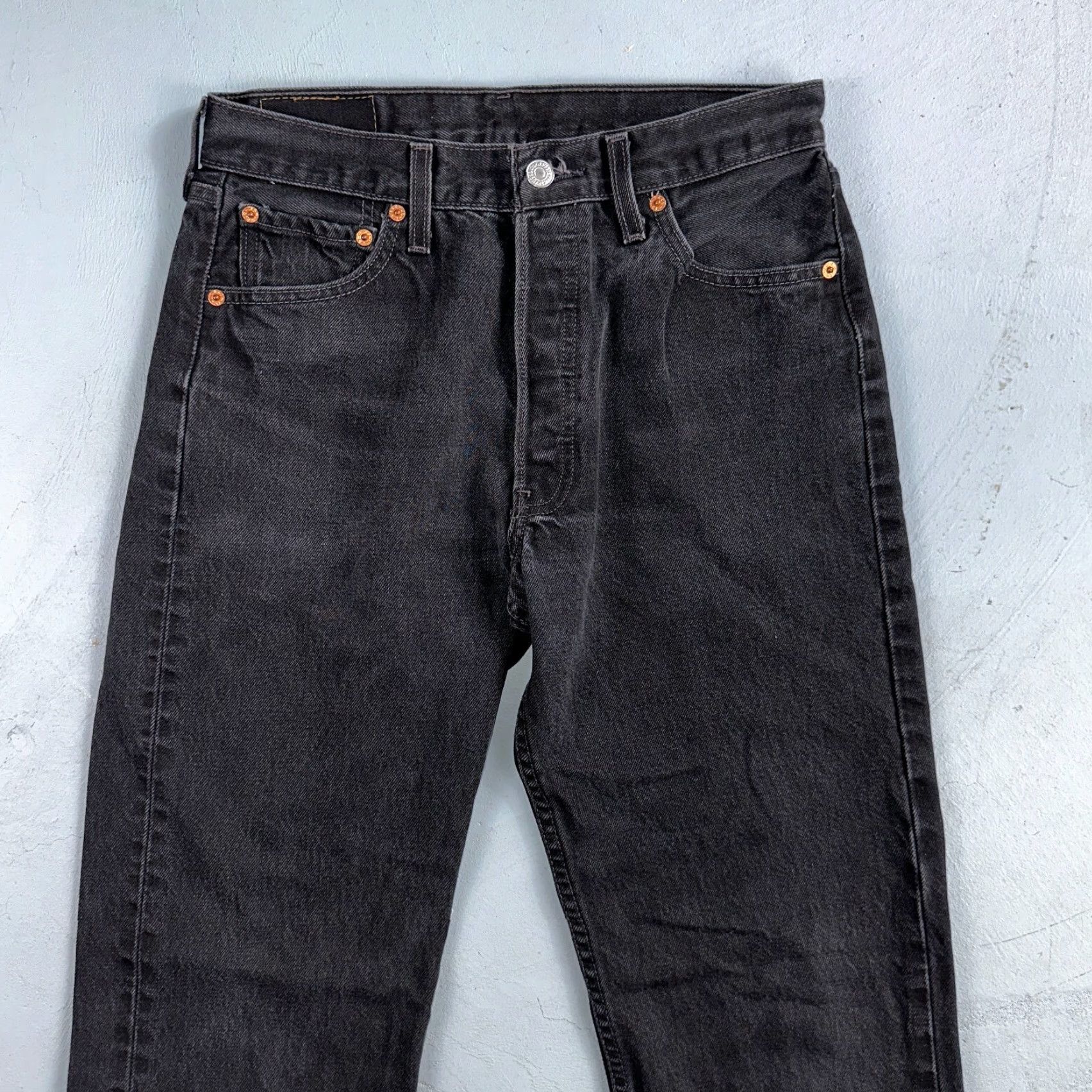 Levi's Levi's 501 Vintage Jeans Straight Leg 90s 30x32 Black Wash Mens Regular Denim Cotton Button Jean Levis 501 Series Vintage Yes 90s Theme Size US 30 / EU 46 - 2 Thumbnail