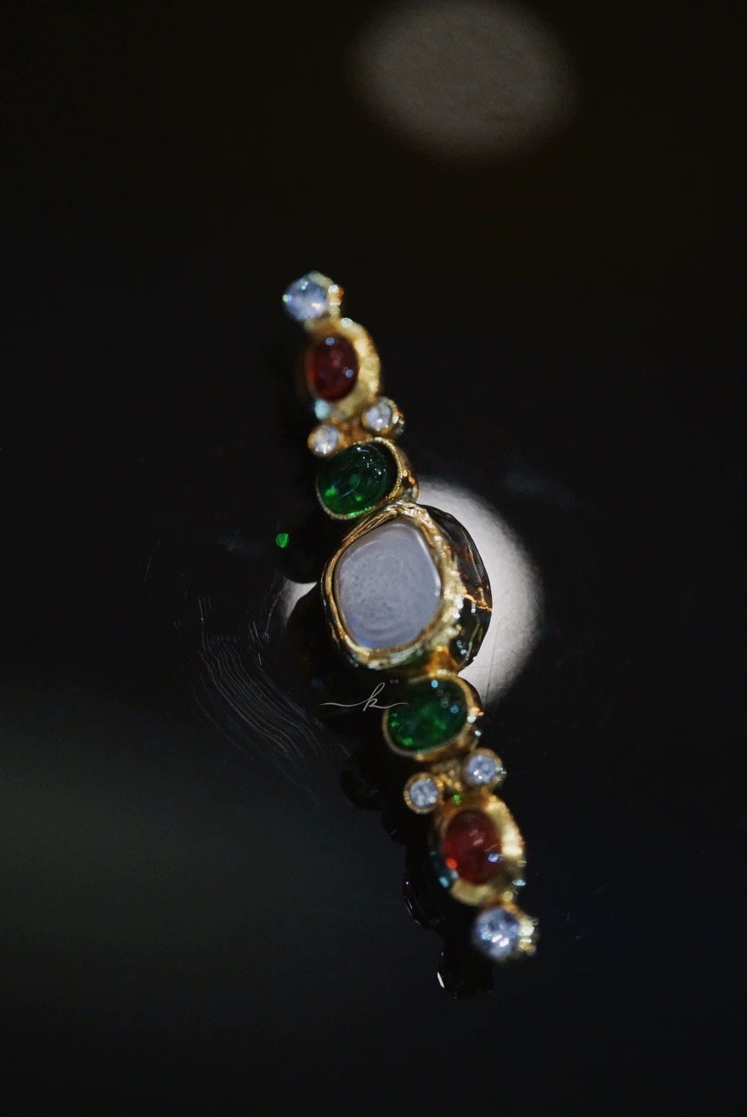 Chanel CHANEL Vintage Red Green Gripoix Bar Brooch Size ONE SIZE - 9 Thumbnail