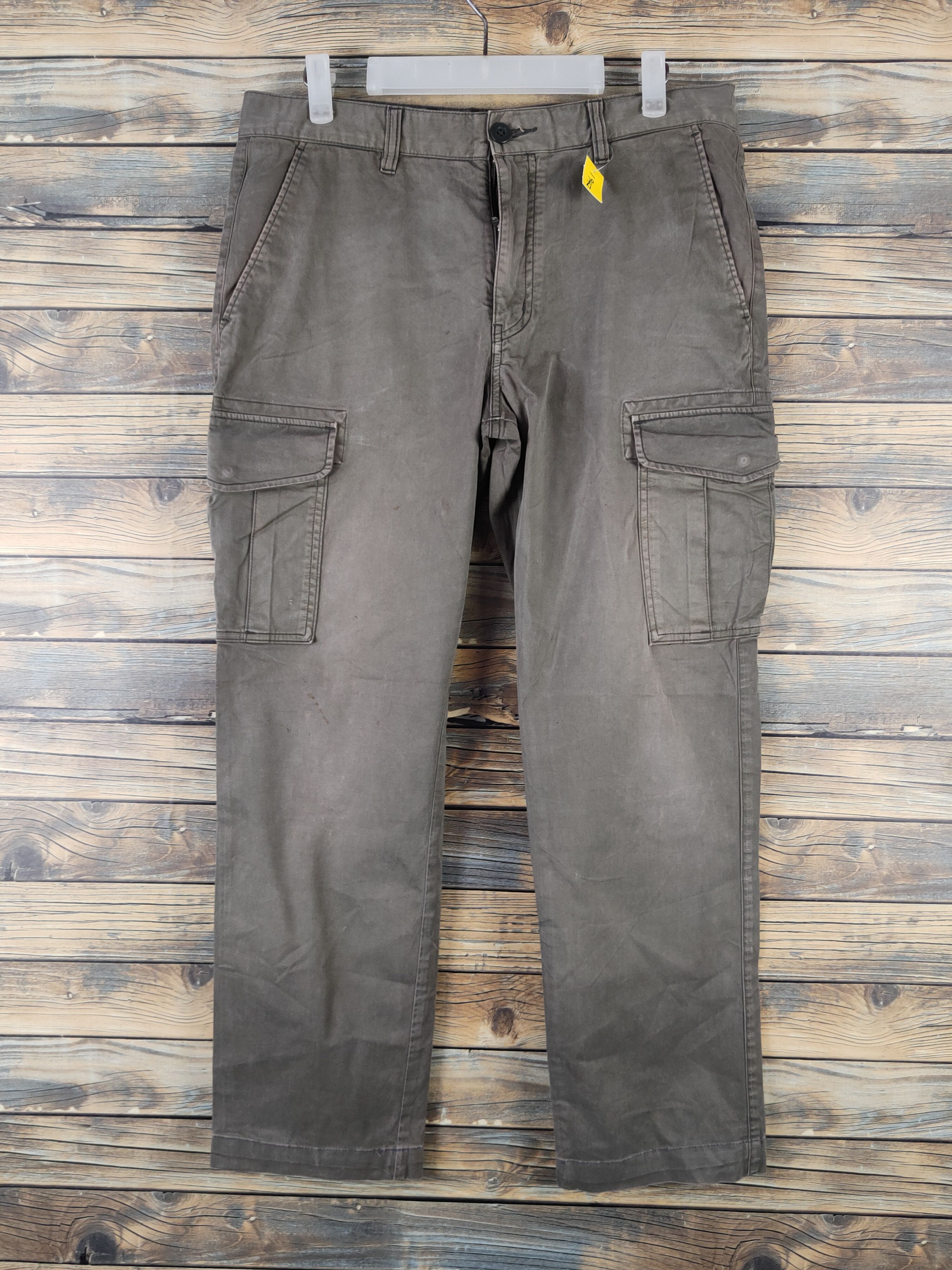 Japanese Brand DL Uniqlo Olive Multipocket Cargo Pants #1942 Size US 34 / EU 50 - 1 Thumbnail