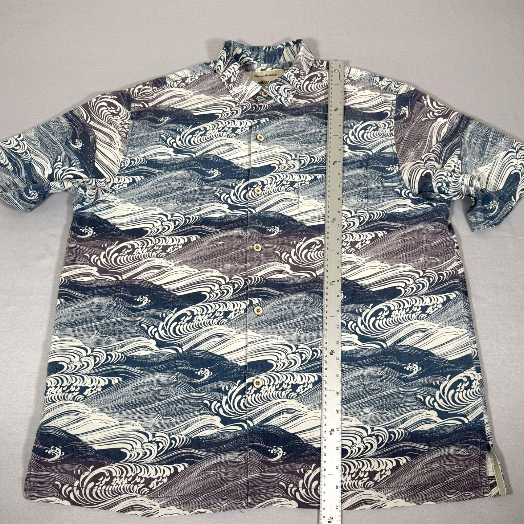 Tommy Bahama Tommy Bahama Shirt Mens XL Blue Silk Hawaiian Button Up Ocean Waves Surf Aloha Size US XL / EU 56 / 4 - 5 Thumbnail