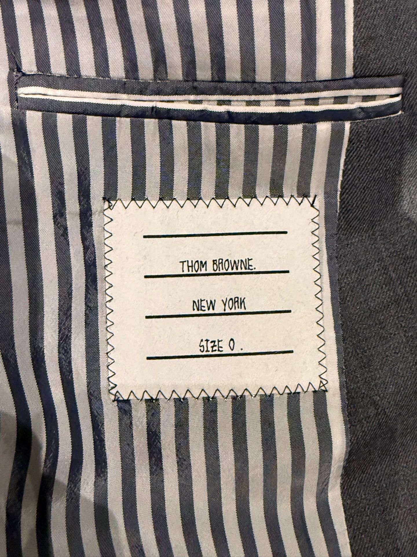 Thom Browne Thom Browne Classic Suit Mid-Gray Size0 Size US XS / EU 42 / 0 - 5 Thumbnail