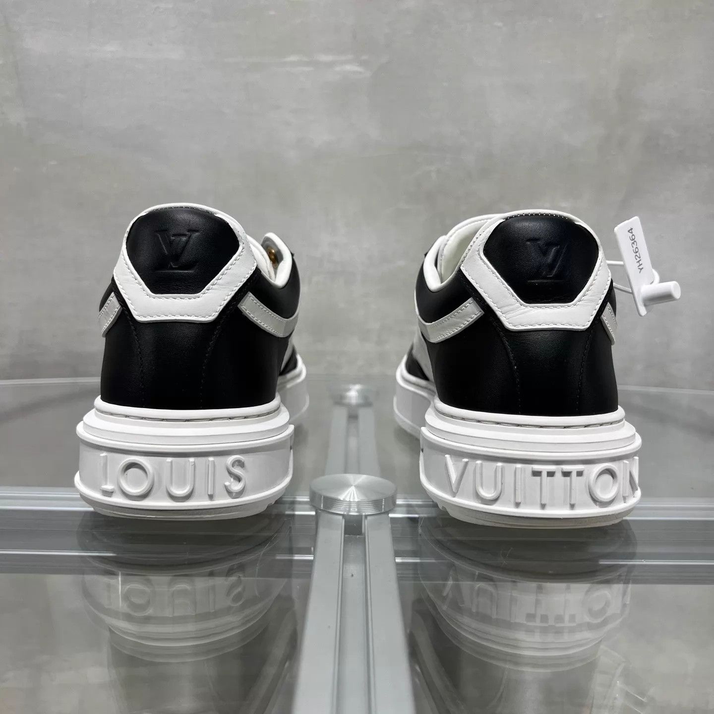 Louis Vuitton LV Time Out Black/White Monogram Embossed 36.5 (UK2.5) Size US 6 / IT 36 - 6 Thumbnail