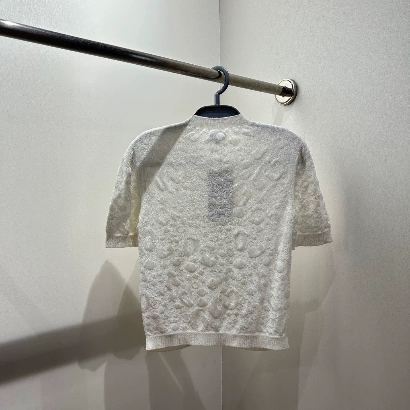 Chanel Chanel short-sleeve cardigan double pocket silver button 36 Size XS / US 0-2 / IT 36-38 - 2 Thumbnail