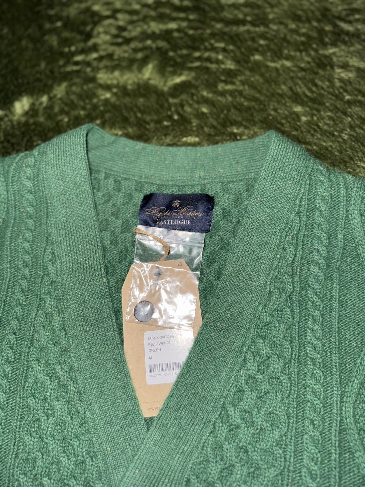 Brooks Brothers [M] Eastlogue X Brooks Brothers Cable Knit Cardigan – Green Size US M / EU 48-50 / 2 - 3 Thumbnail