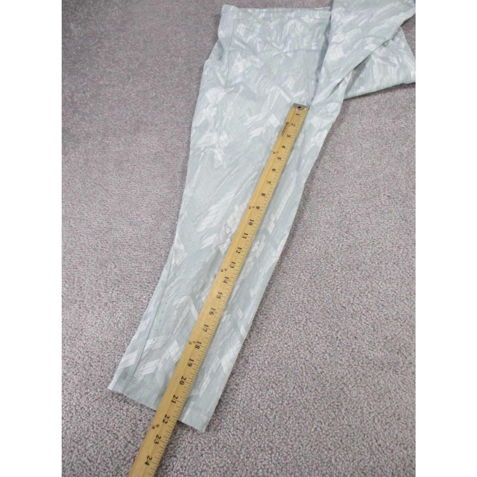 Lululemon Lululemon Leggings Womens 10 Swift Speed HR Crop Light Blue Green Chevron Activewear Cropped 10 Green 90s Athleisure Womens Size 32" / US 10 / IT 46 - 4 Thumbnail
