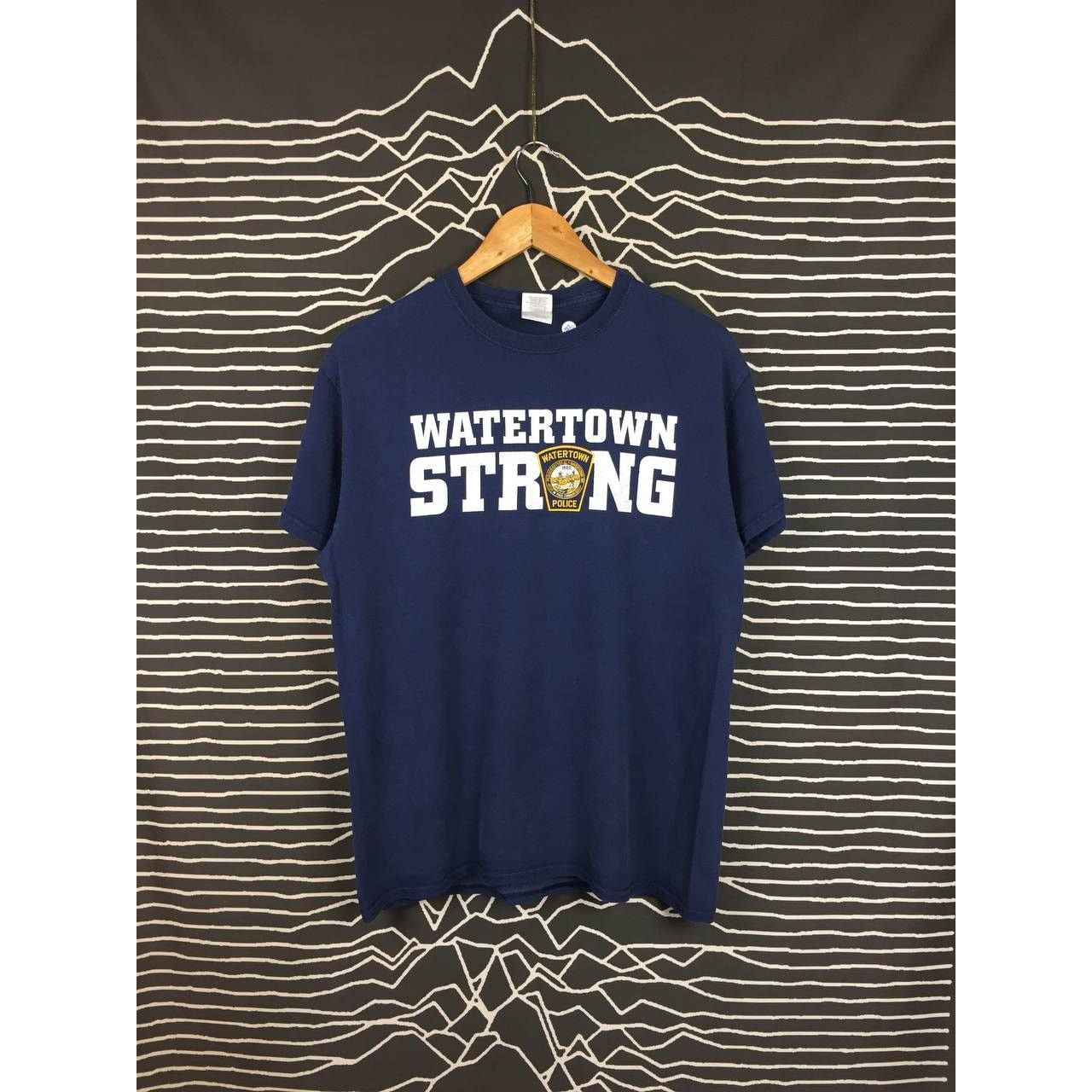 Gildan × Vintage Watertown Police Strong Watertown Police Foundation Tee Size US M / EU 48-50 / 2 - 2 Thumbnail