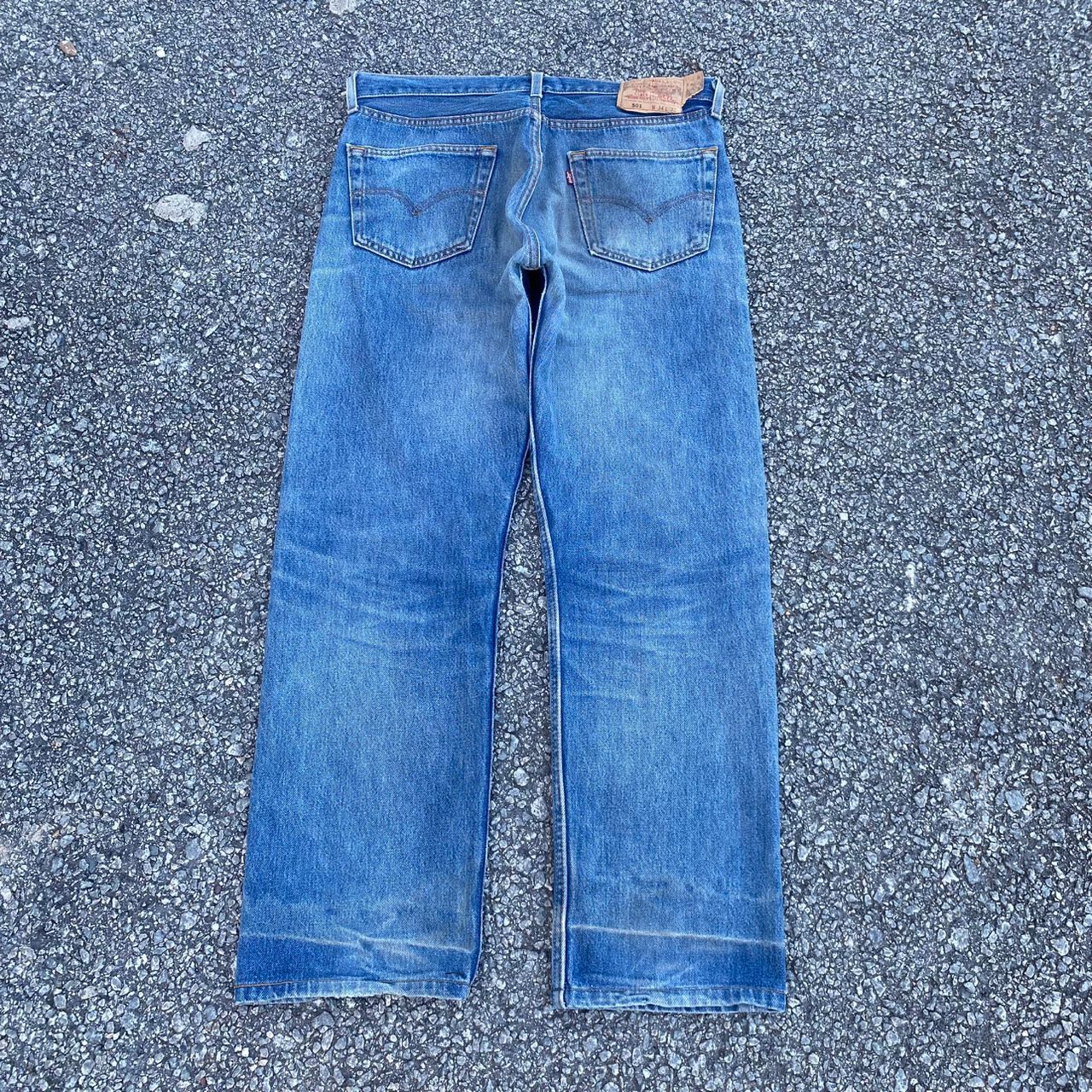 Levi's Vintage 90s Levis 501 Distressed denim Kurt Cobain Style Size US 33 - 2 Thumbnail