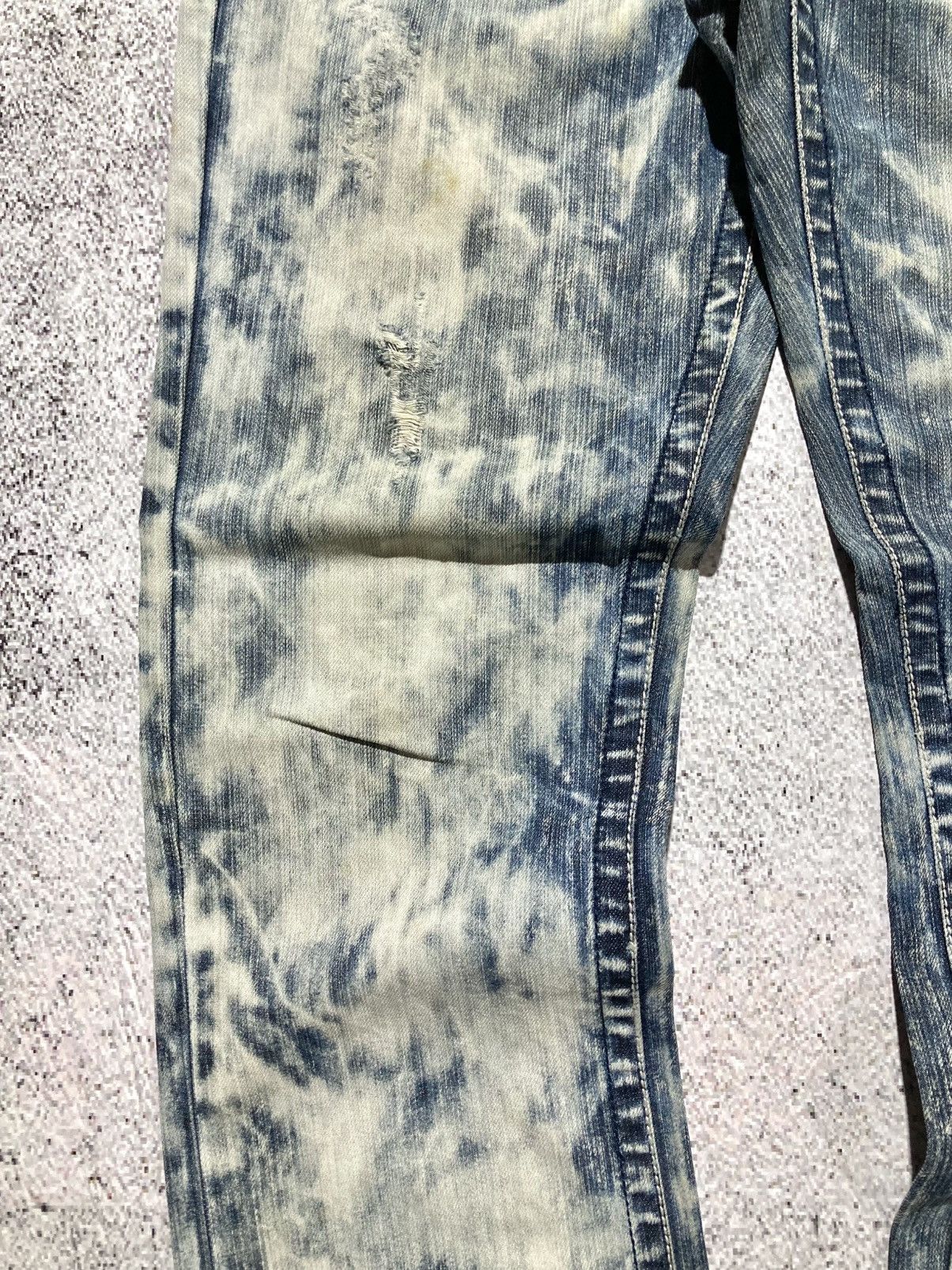 Japanese Brand 2000s Ugiz Distressed Ripped Acid Wash Denim Tornado Style Size US 29 - 7 Thumbnail