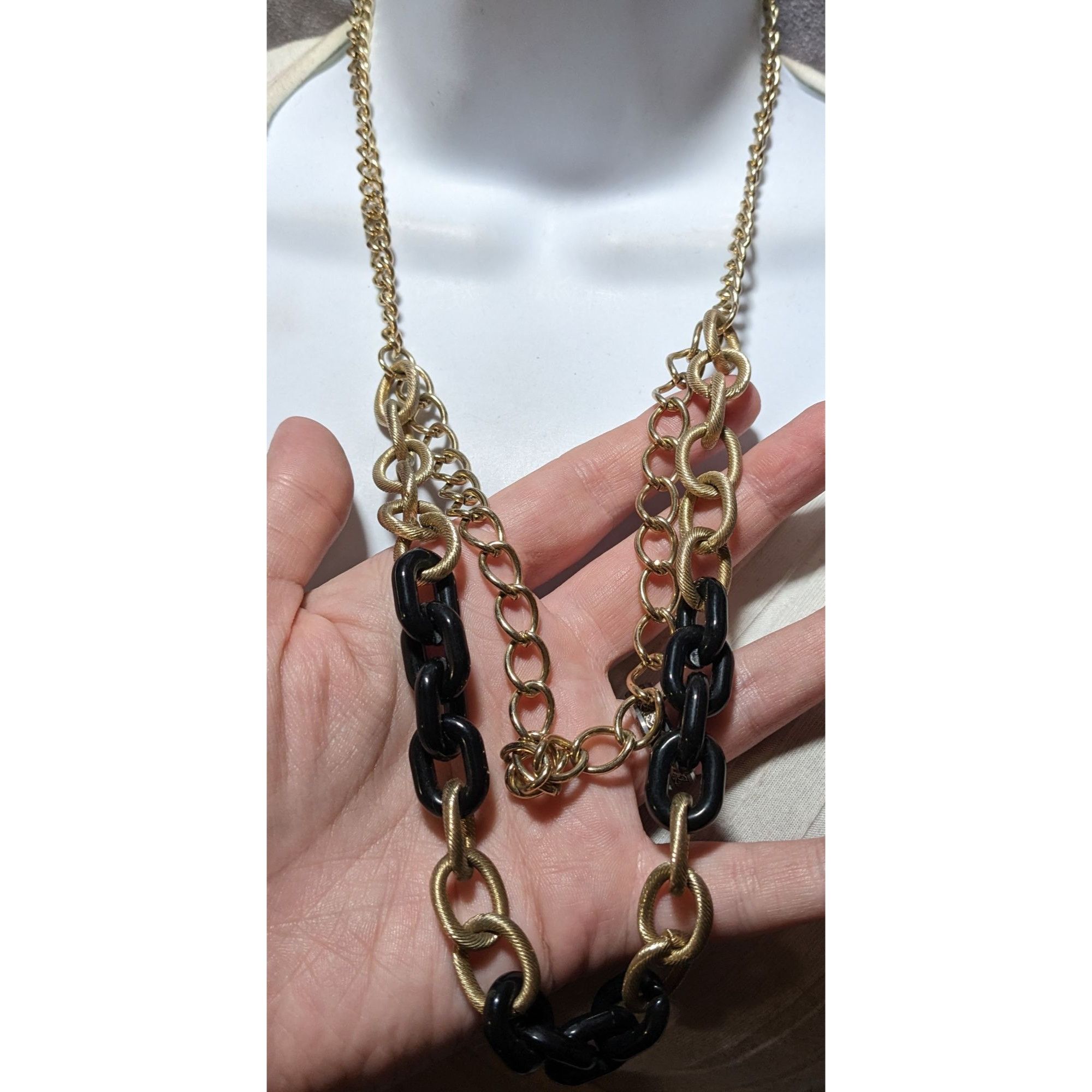 Other 80s Glam Black and Gold Chunky Multilayer Chain Necklace Size ONE SIZE - 7 Thumbnail