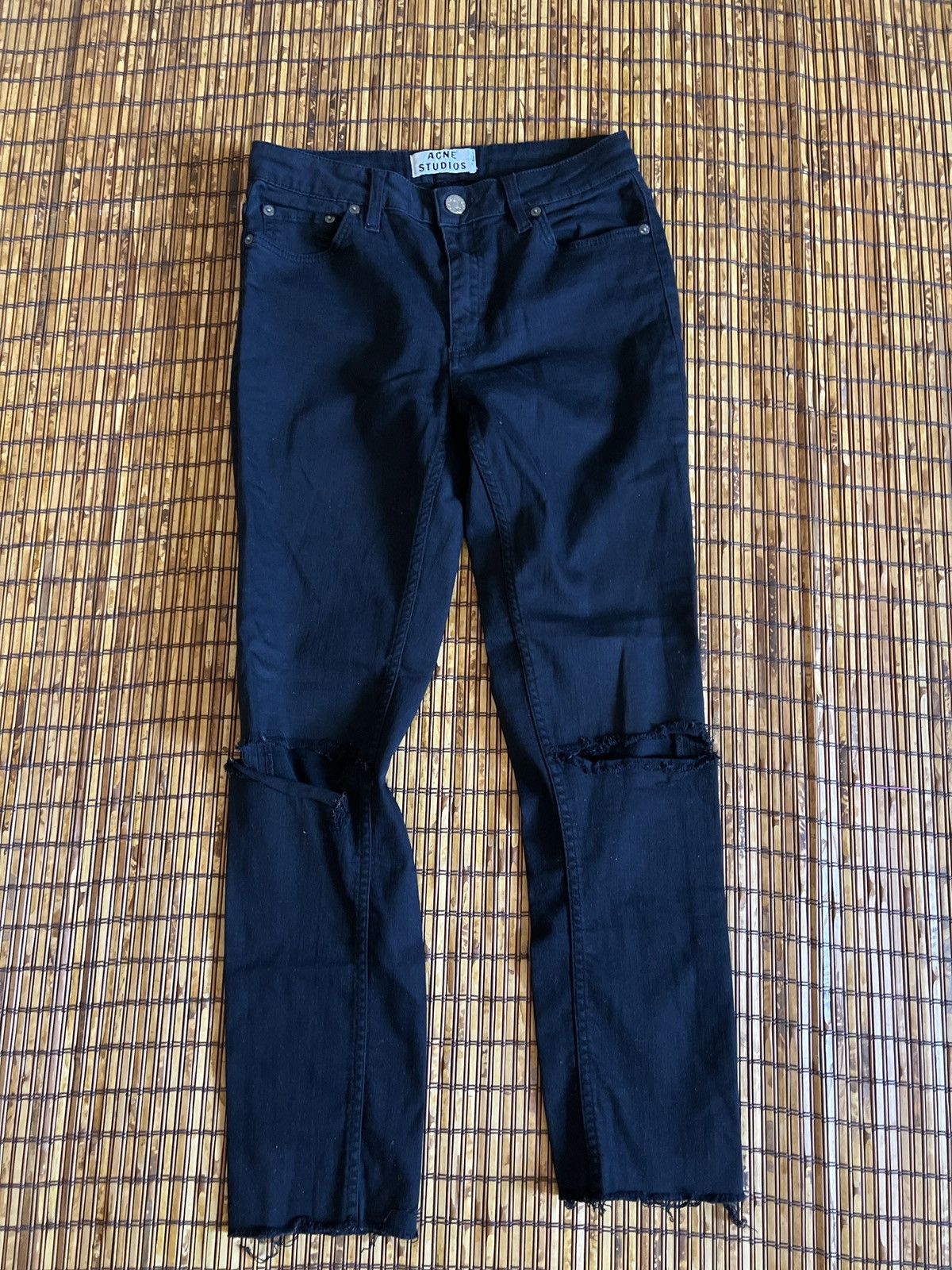Acne Studios Acne Studios Black Cropped Skinny Distressed Denim jeans Size 28" / US 6 / IT 42 - 5 Thumbnail