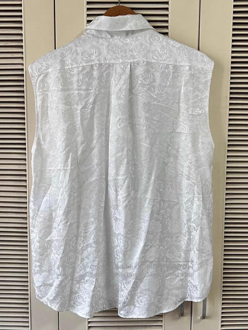 Chanel Chanel White sleeveless shirt Size XS / US 0-2 / IT 36-38 - 2 Thumbnail