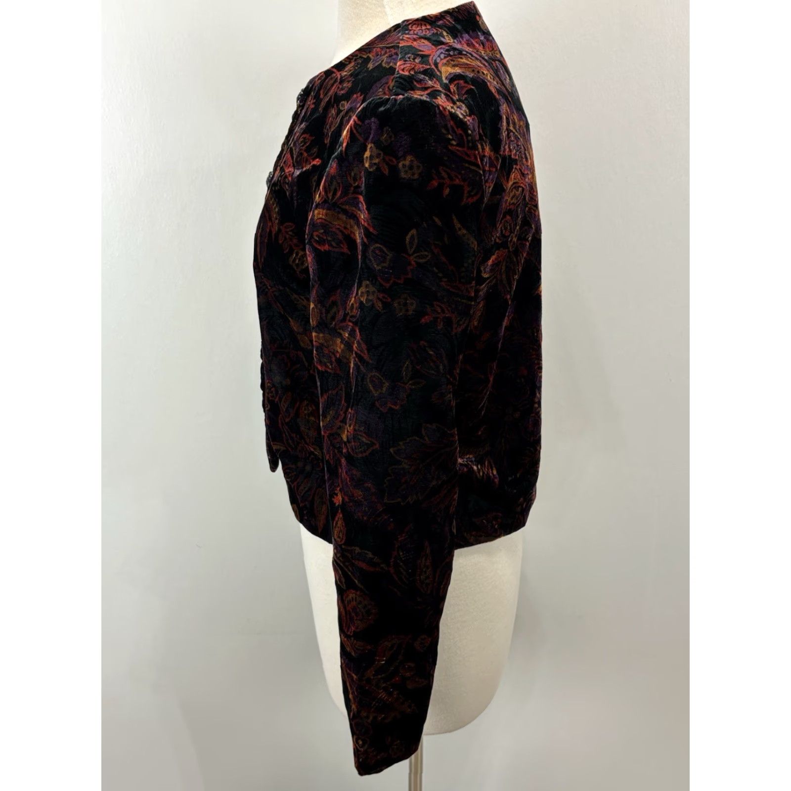 Vintage VINTAGE Norton McNaughton Black Velvet Floral Jacket Size 8 Women’s Party/Cocktail Whimsigoth Size M / US 6-8 / IT 42-44 - 2 Thumbnail