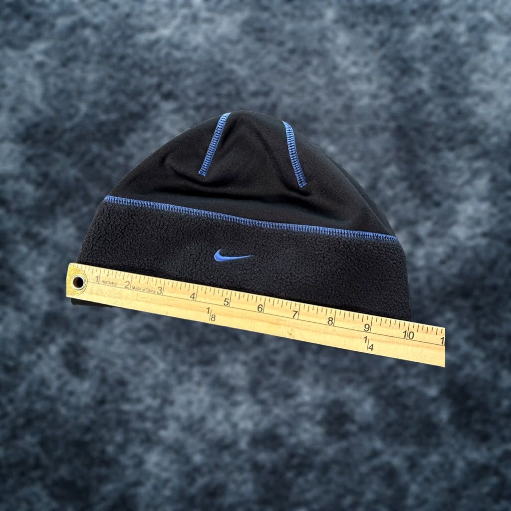 Nike VINTAGE Nike Beanie One Size Blue Therma Fit Activewear Sports Winter Unisex Adults Hat Size ONE SIZE - 1 Thumbnail