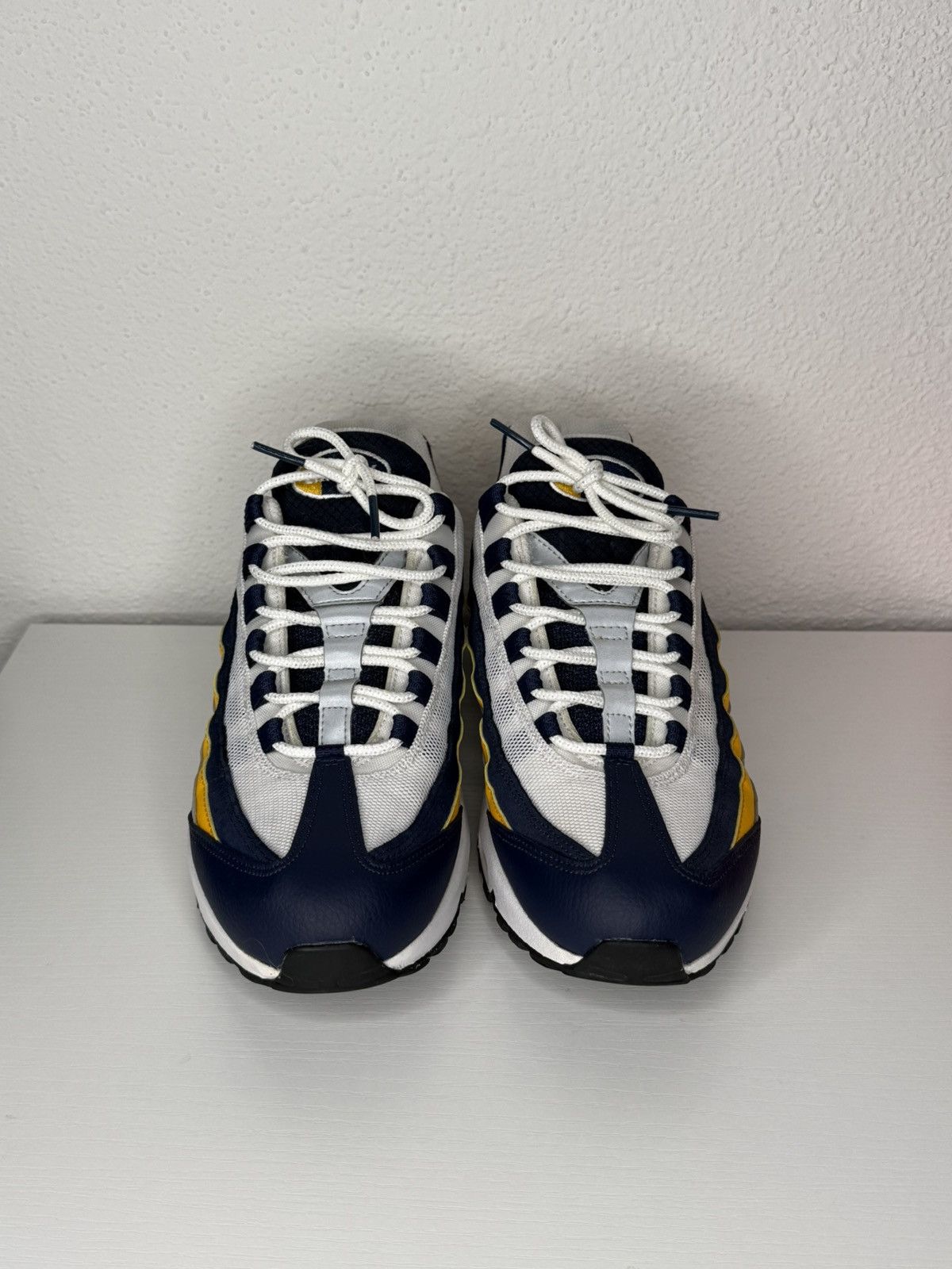 Nike Nike Air Max 95 Michigan Size US 8.5 / EU 41-42 - 2 Thumbnail