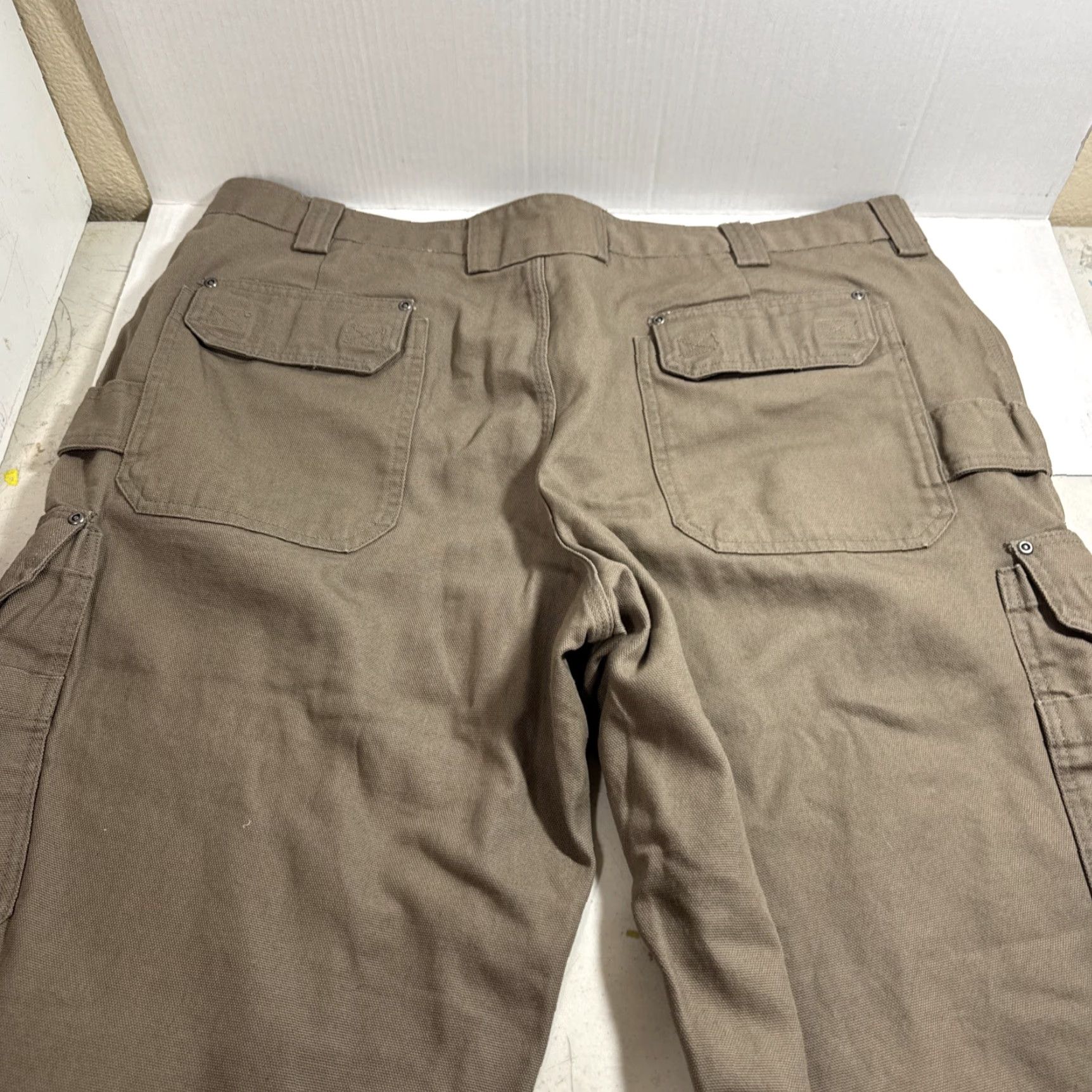 Duluth Trading Co Cargo Beige Jeans Men 44x29 Straight Casual Work