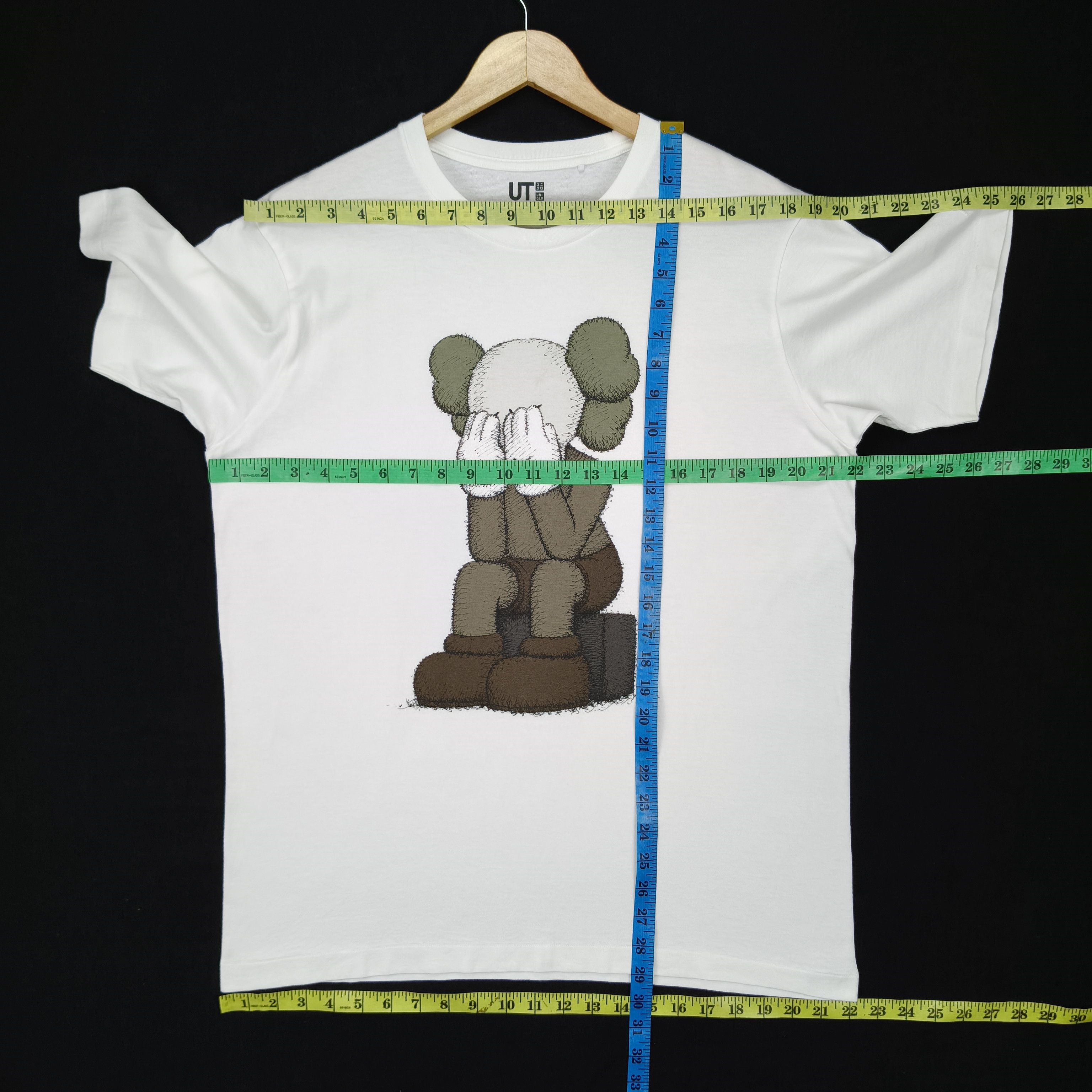 Kaws Kaws Uniqlo Crying Passing Through Flayed Clown Tee Shirt Size US XL / EU 56 / 4 - 8 Thumbnail