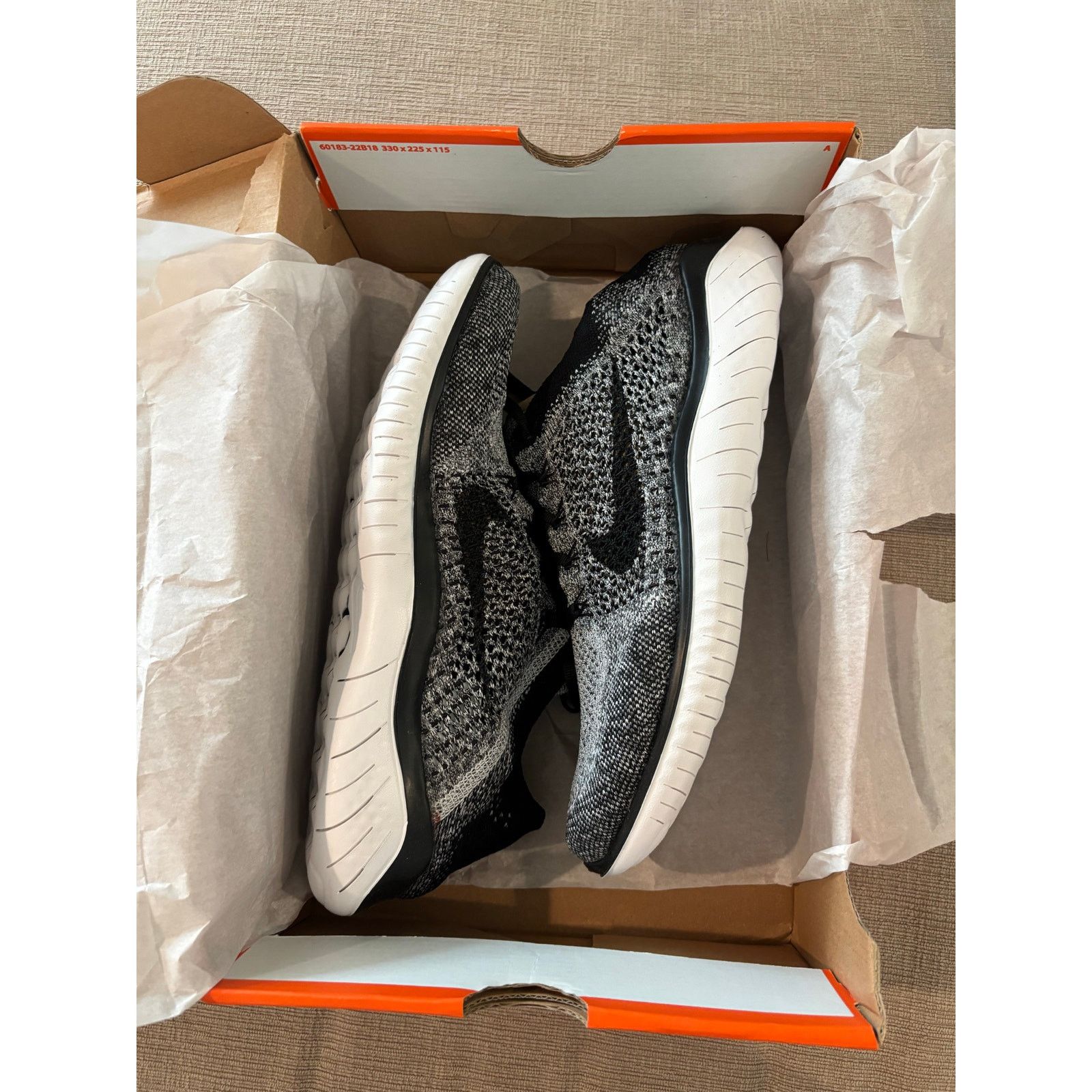 Nike Nike Free RN Flyknit 2018 Size US 12 / IT 42 - 3 Thumbnail