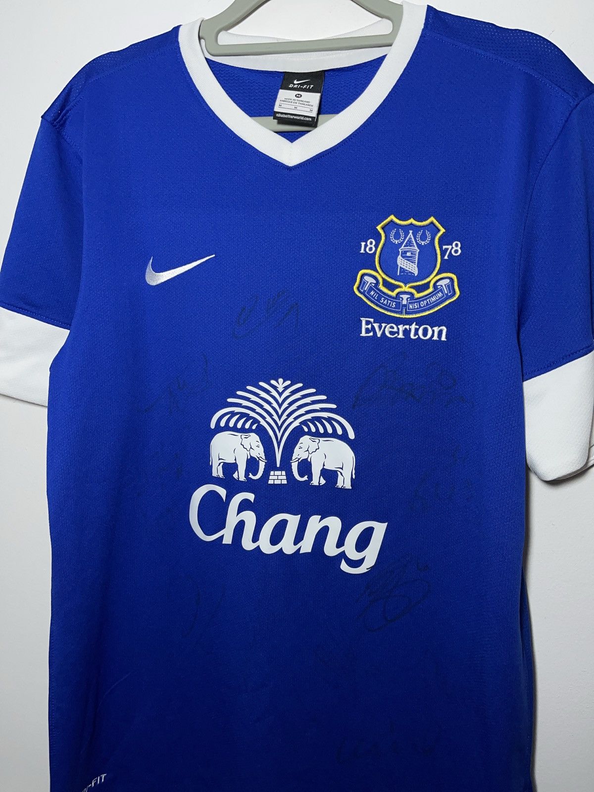 Nike Nike squad signed team autographs Everton 2012/2013 jersey Size US M / EU 48-50 / 2 - 2 Thumbnail