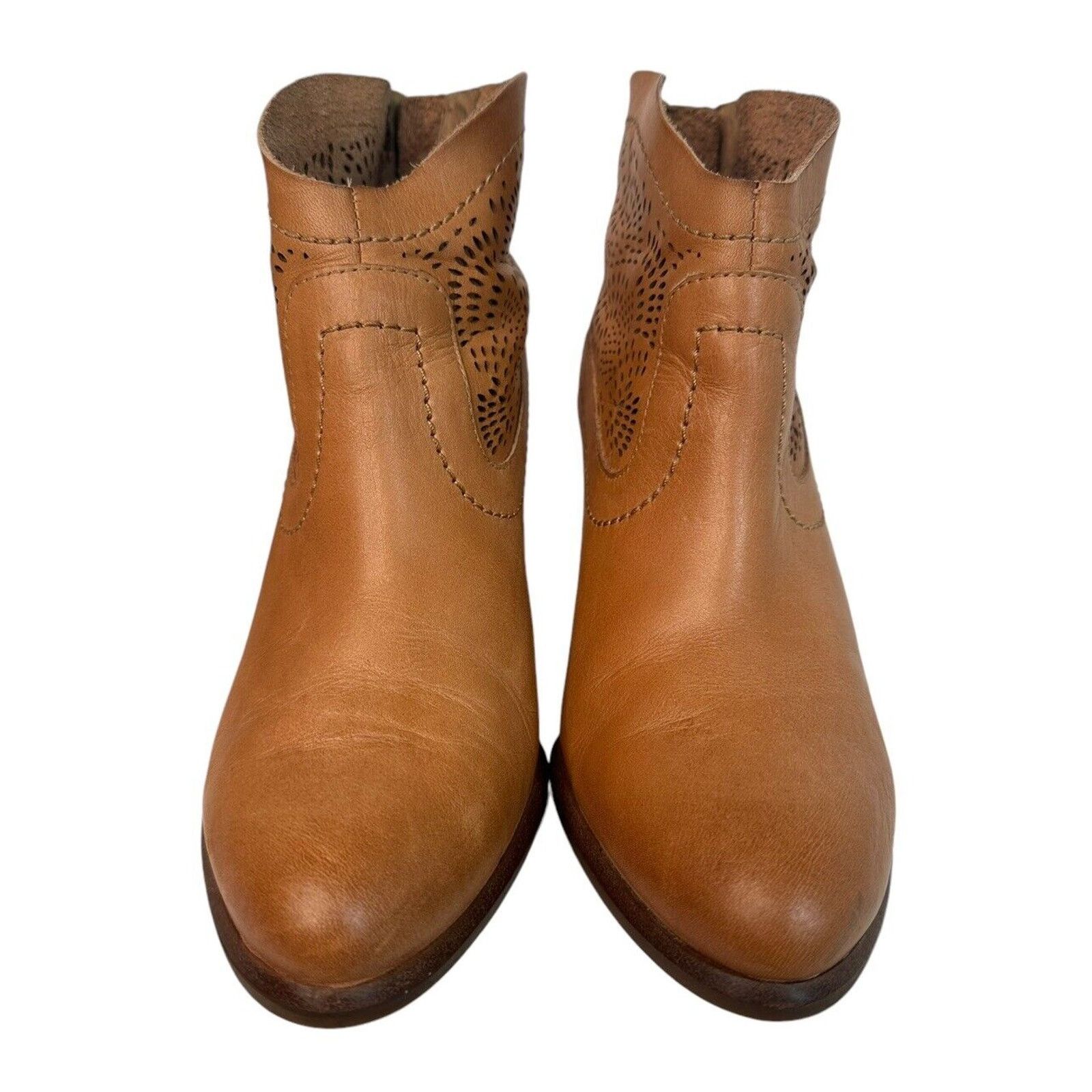 Ugg UGG Charlotte Perforated Tan Leather Cowgirl Ankle Booties 7 Size US 7 / IT 37 - 10 Thumbnail