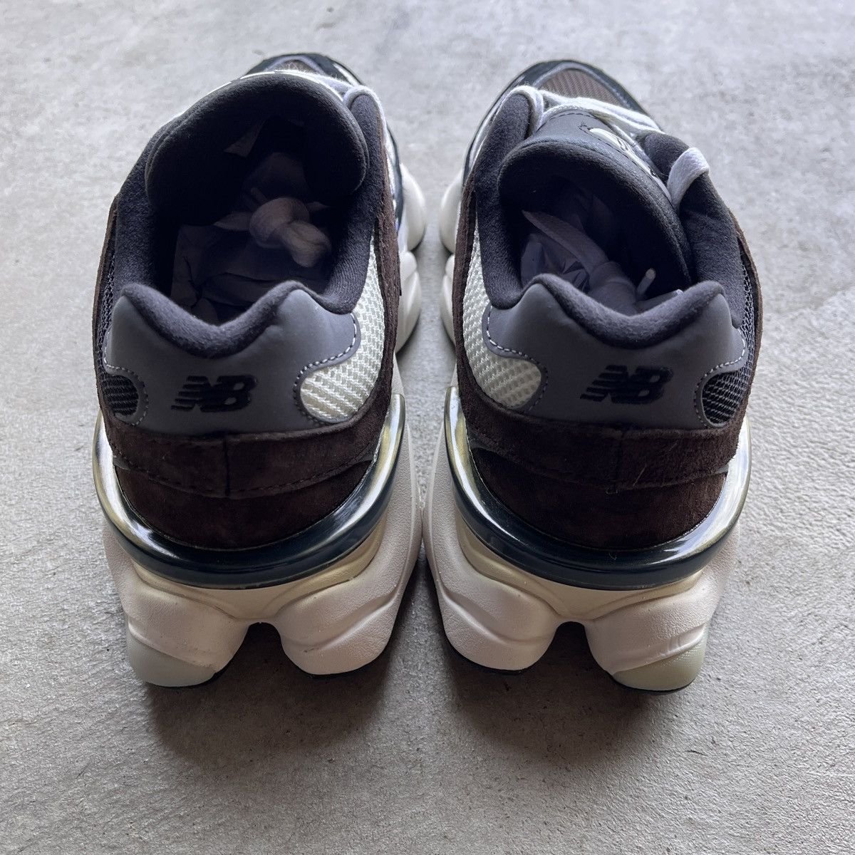 New Balance New Balance 9060 Brown Black Size US 5 / EU 37 - 5 Thumbnail