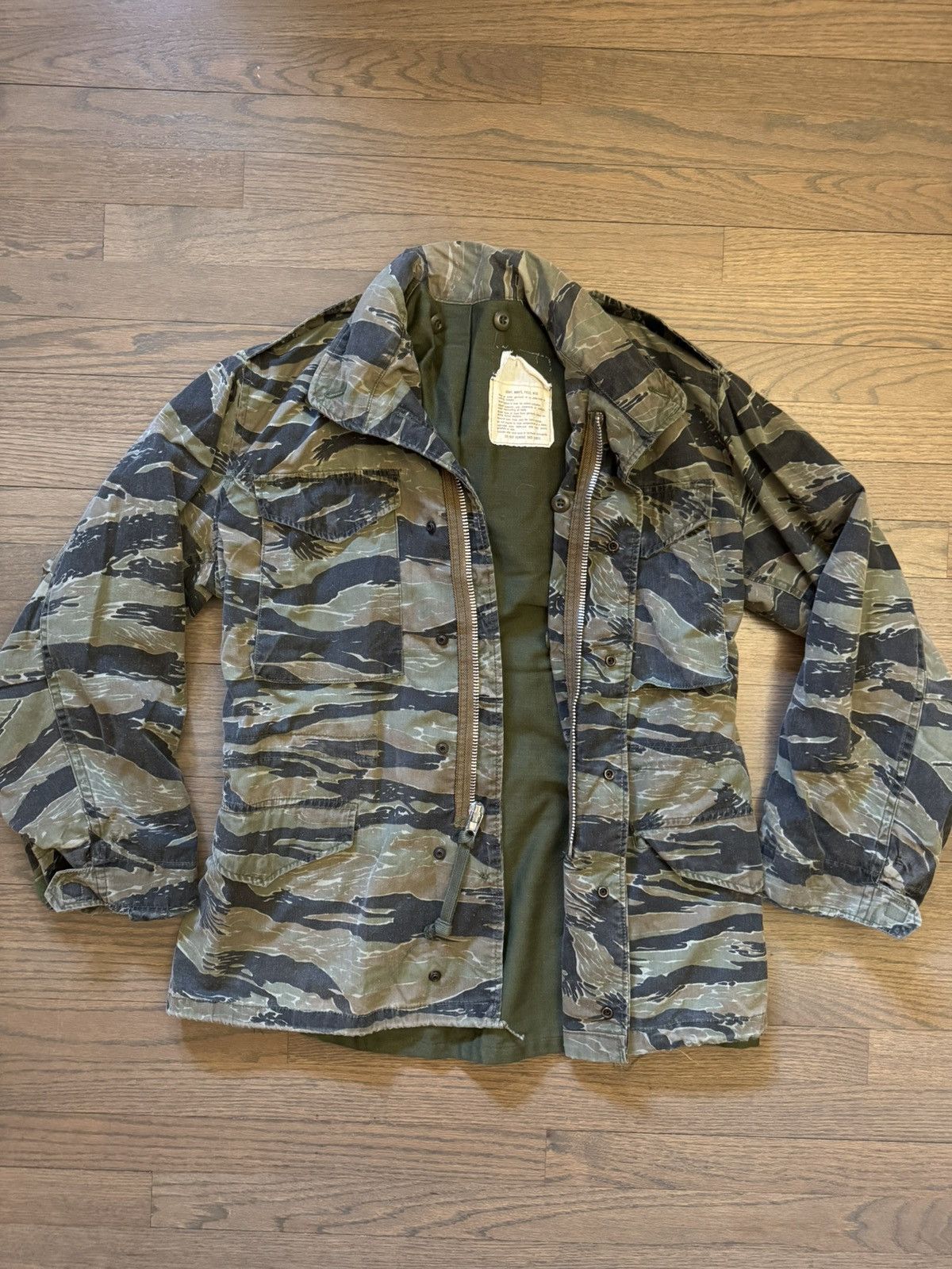 Vintage Vintage M-65 Tiger Camo Field Jacket Size US M / EU 48-50 / 2 - 1 Thumbnail