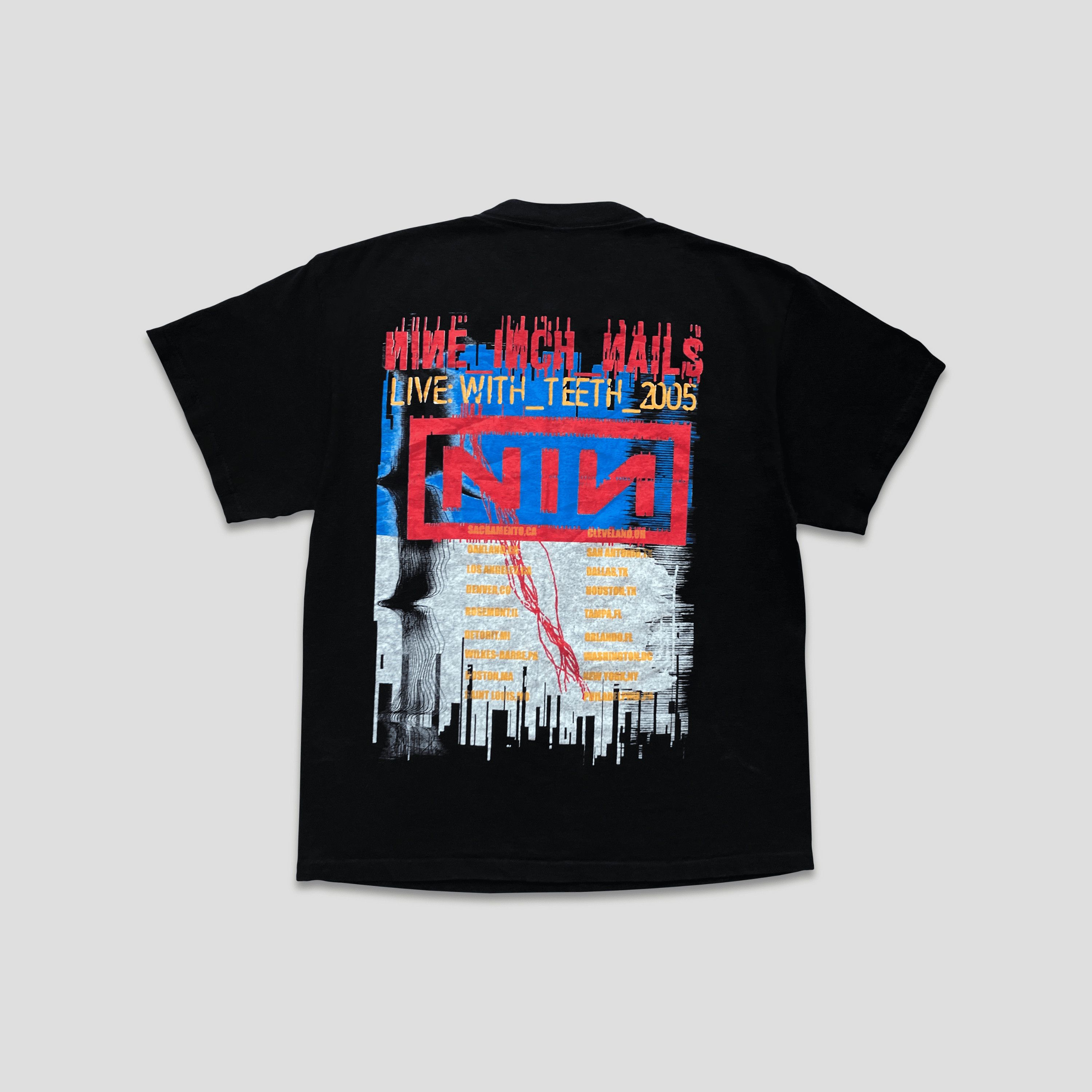 Band Tees Vintage 2005 Nine Inch Nails With Teeth Live T-Shirt Size US M / EU 48-50 / 2 - 4 Thumbnail